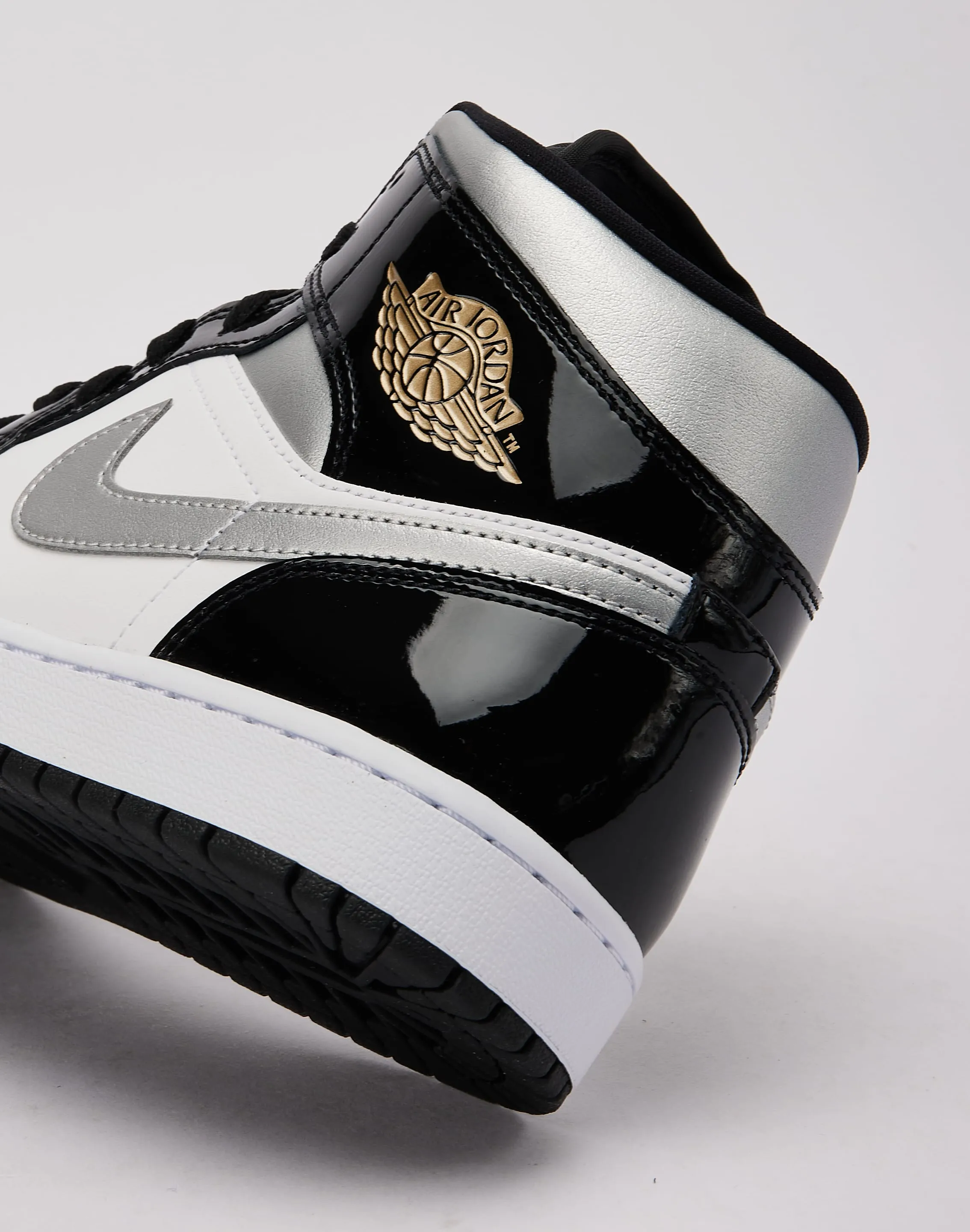Jordan Air Jordan 1 Mid Timeless Fit Mid Top