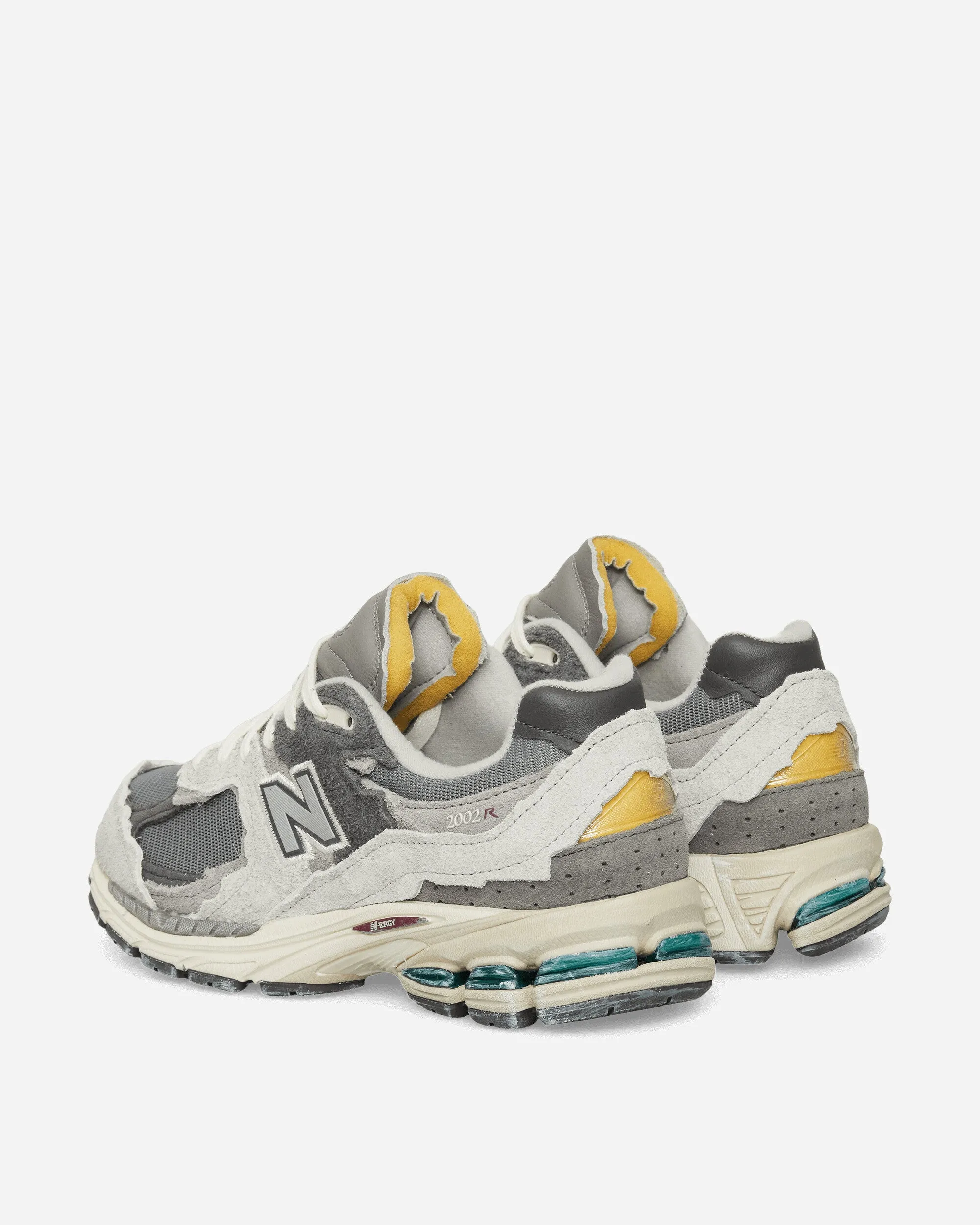 Dust Guard 2002R 'Protection Pack' Sneakers Rain Cloud / Magnet