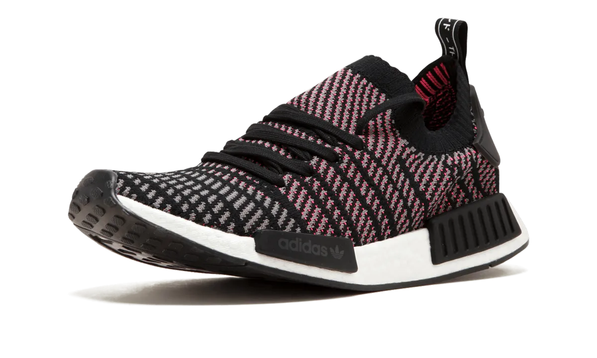 Leaf Hike NMD_R1 STLT PK "Core Black"