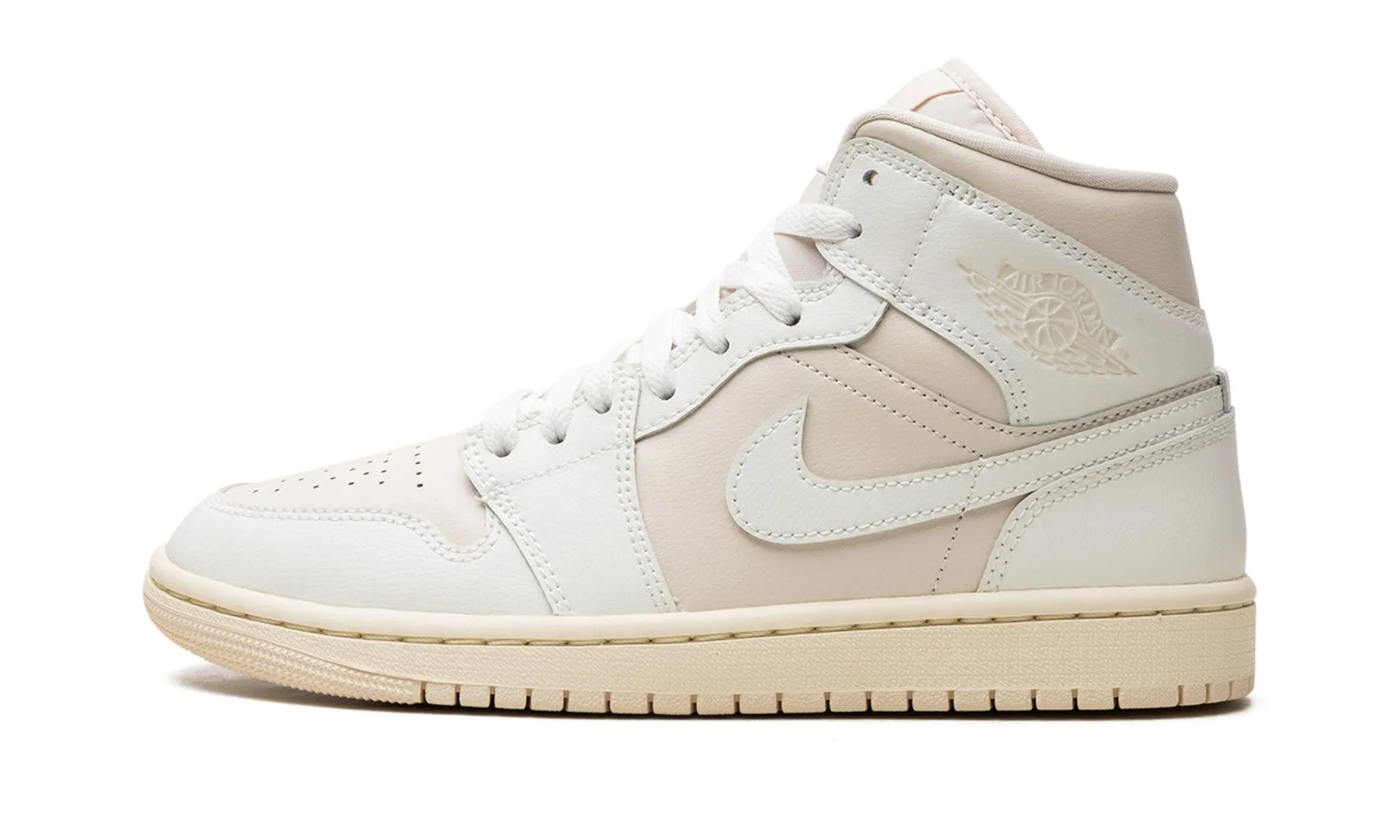 Wmns Air Jordan 1 Mid 'Legend Light Brown' Flip Step