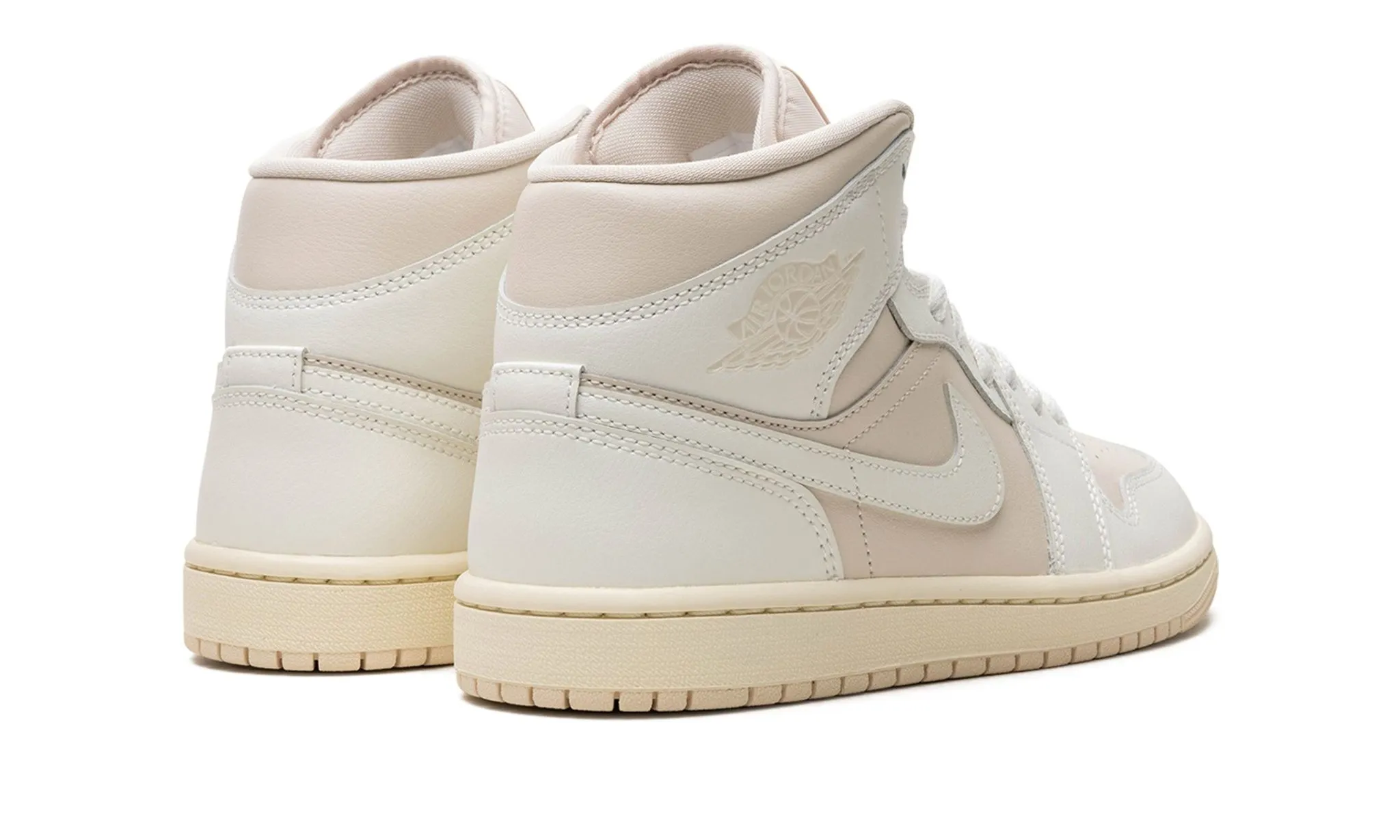 trendy touch Party Ready Wmns Air Jordan 1 Mid 'Legend Light Brown'