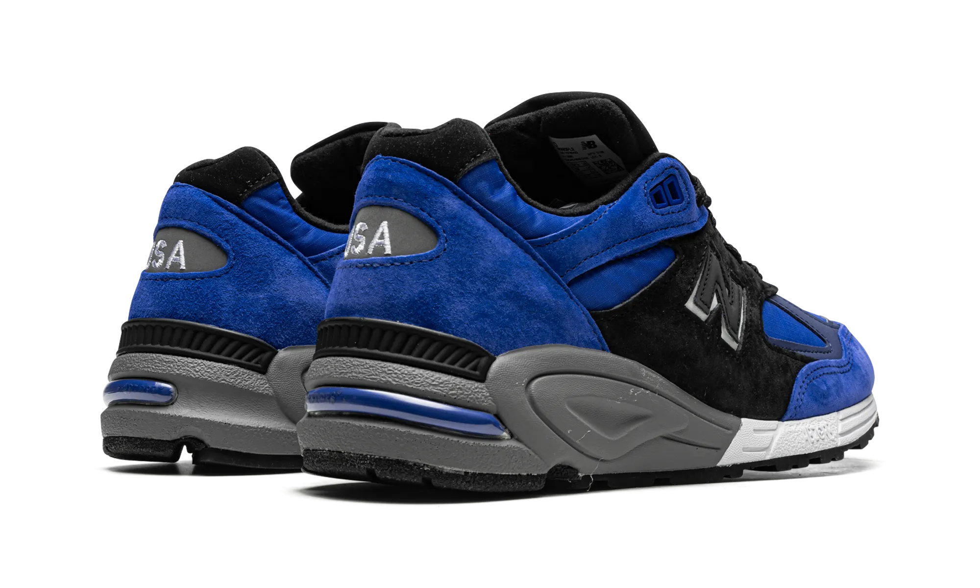 990v2 "Blue/Black" Soft Chic Look