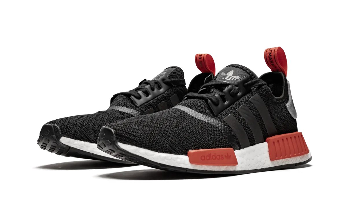 NMD_R1 Run Around