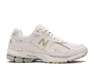 Comfort   padding New Balance 2002R White Beige