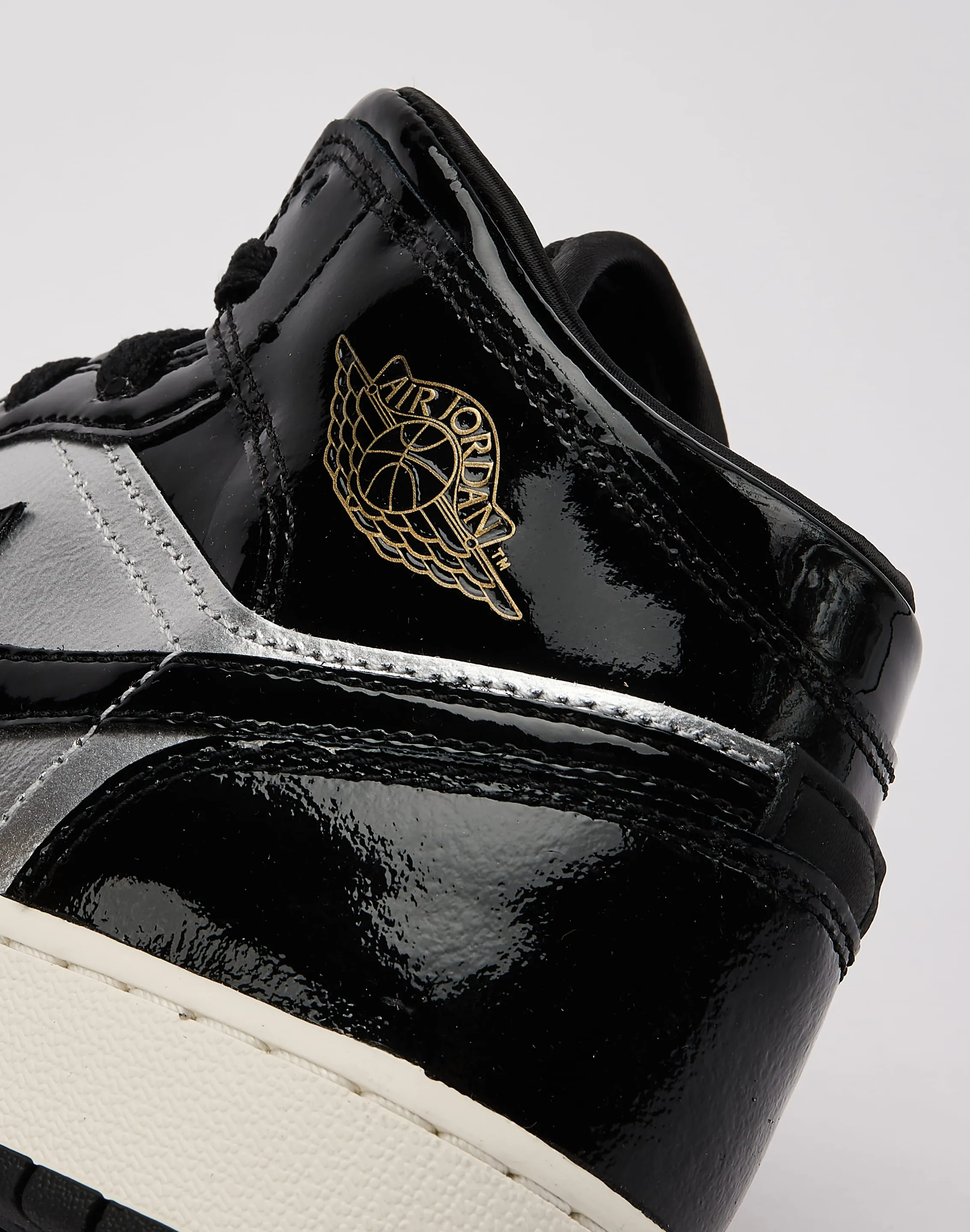 Jordan Air Jordan 1 Mid SE Grade-School evening run Cyber Mode