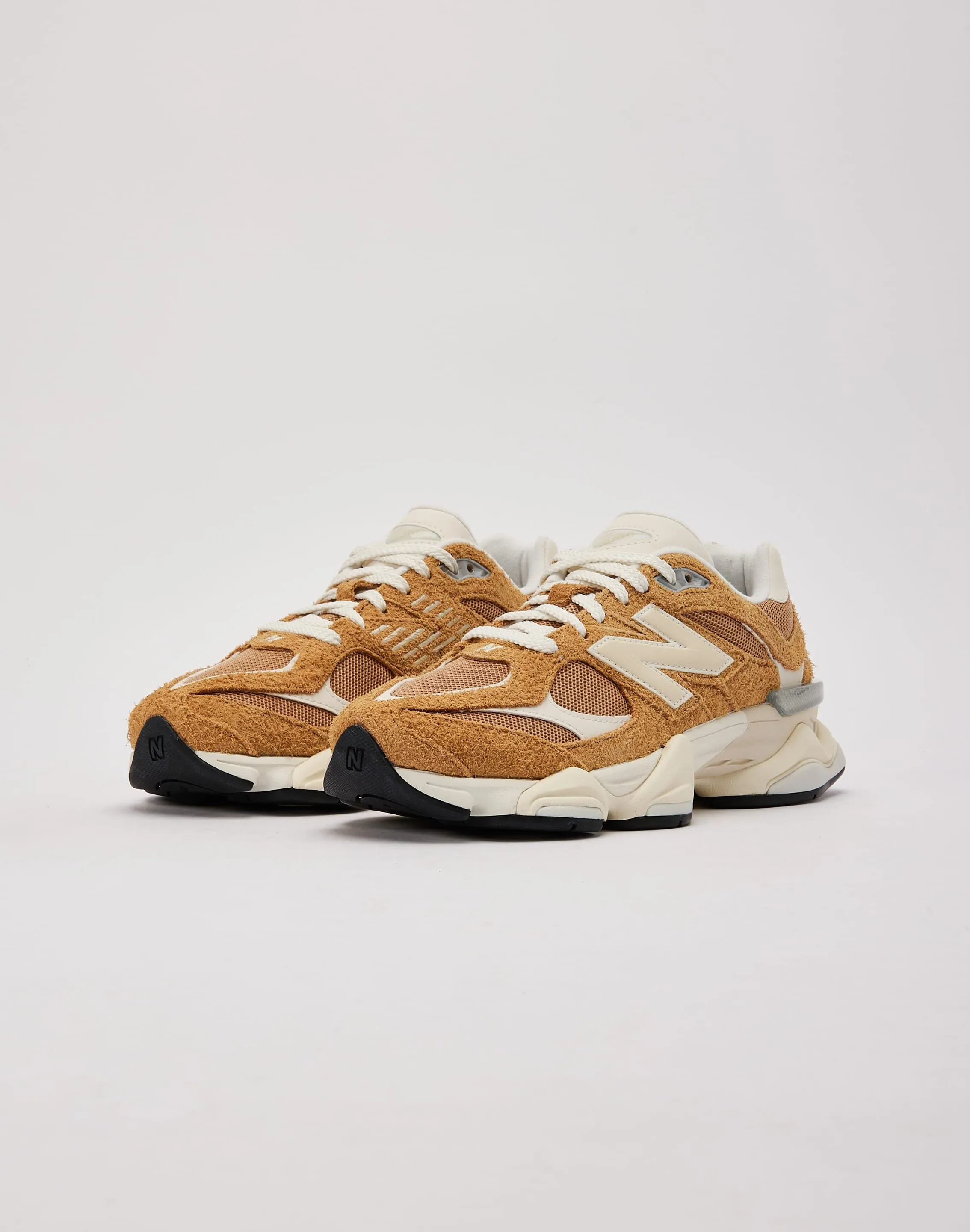 New Balance 9060 Sunny Wear Lightweight Structure