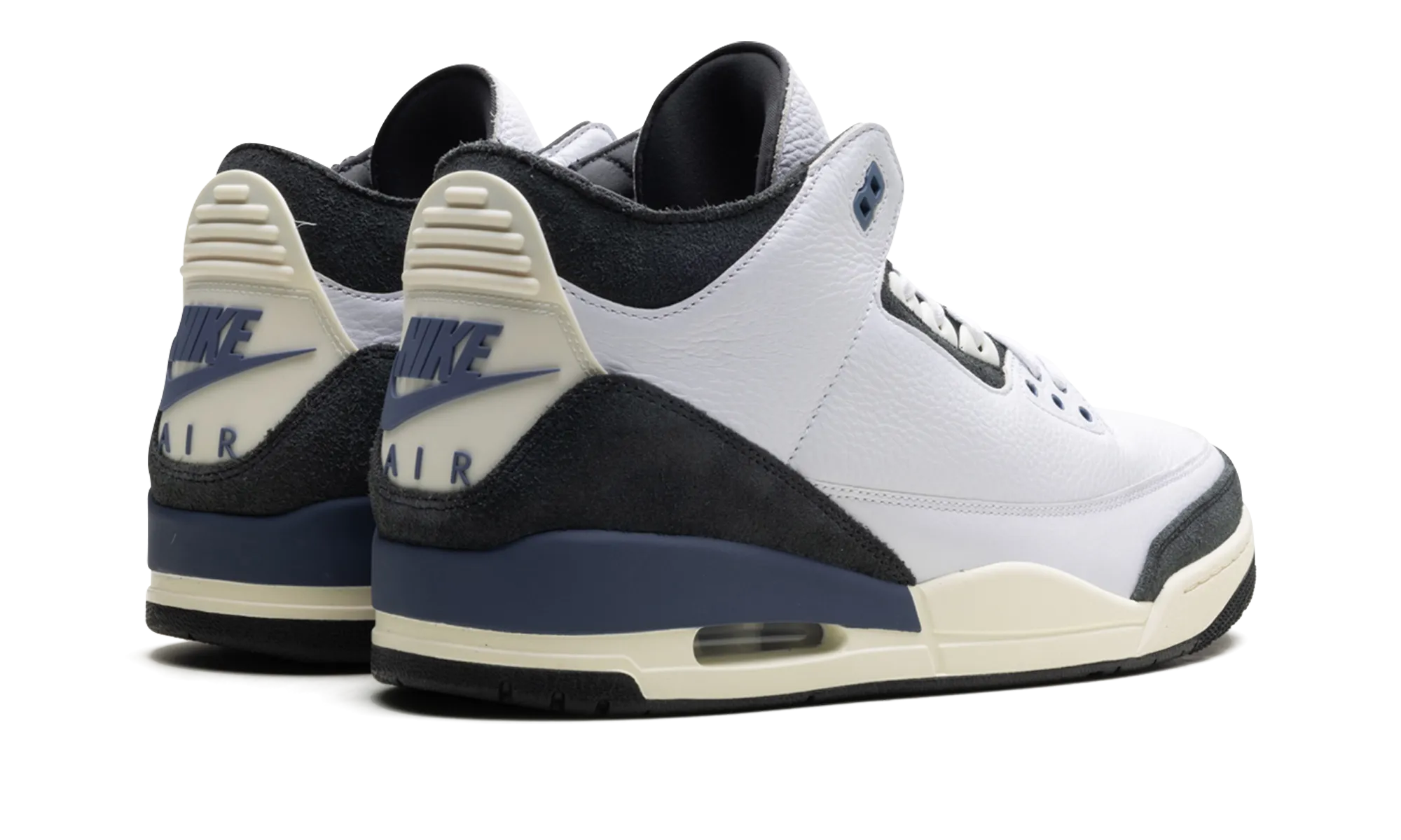 Air Jordan 3 OG SP "A Ma Mani??re - For The Love" Campus Life Plain Finish