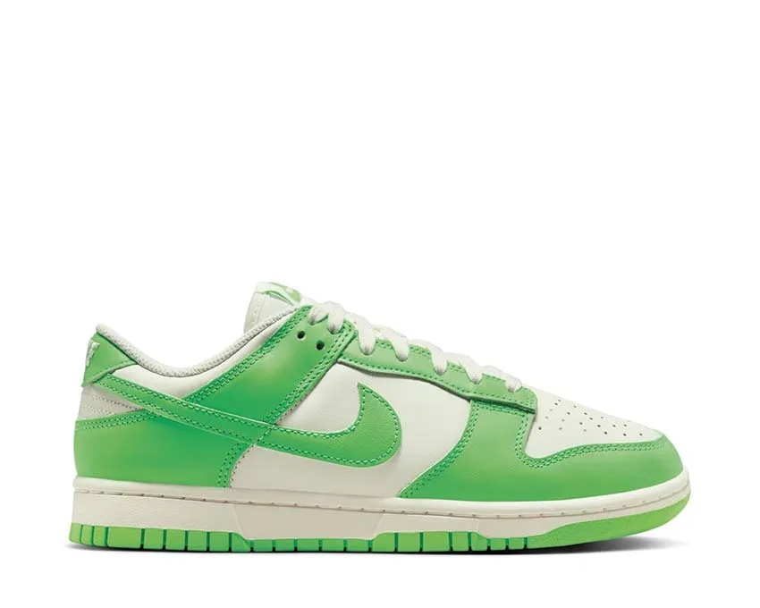 Nike Dunk Low W "Green Strike" Reinforced   toe Lined Inside
