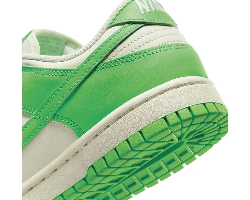 Nike Dunk Low W "Green Strike" Urban Steps