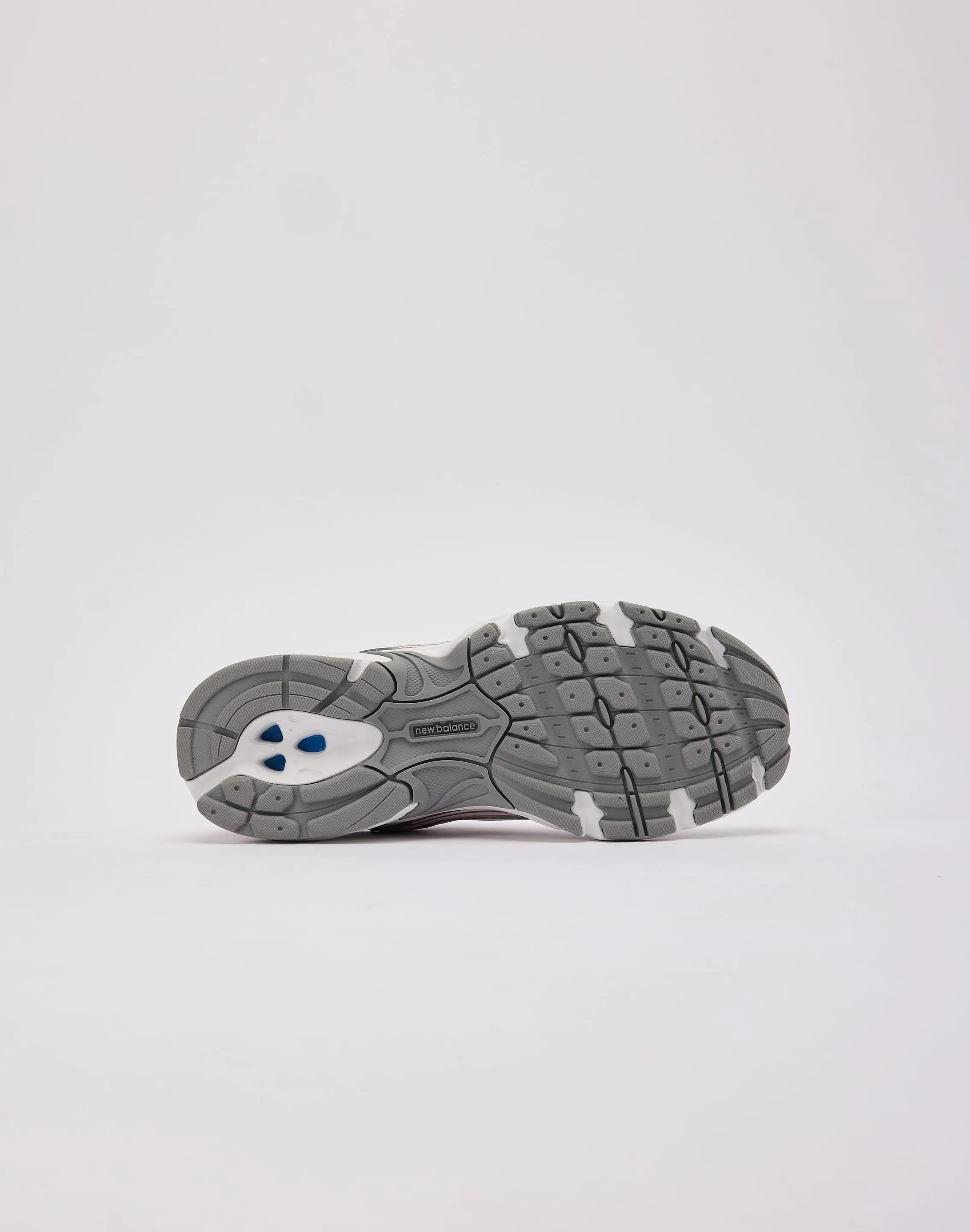 New Balance 530 Grade-School Route Walk