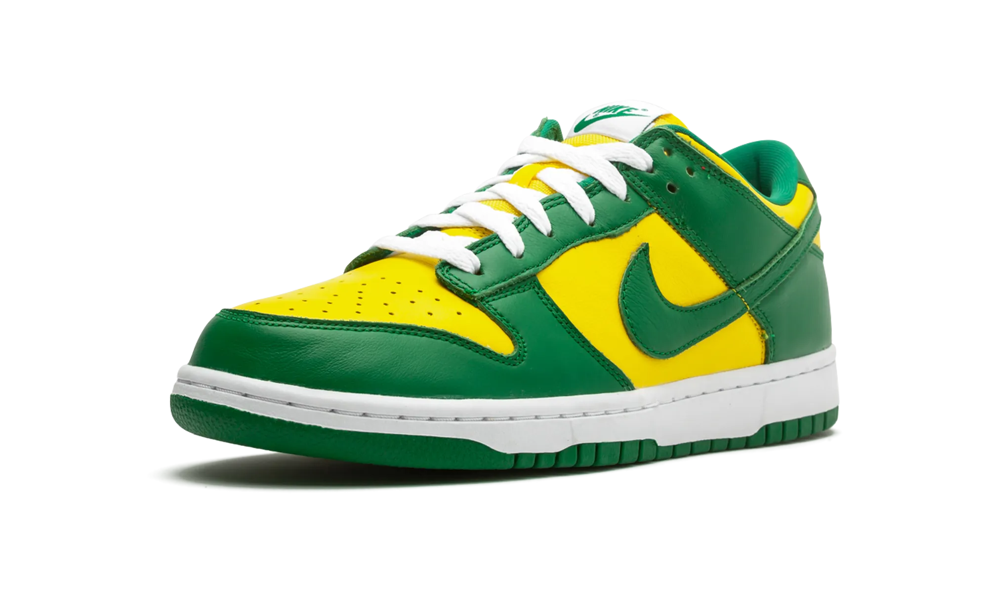 Sporty Detail Nike Dunk Low "Brazil"