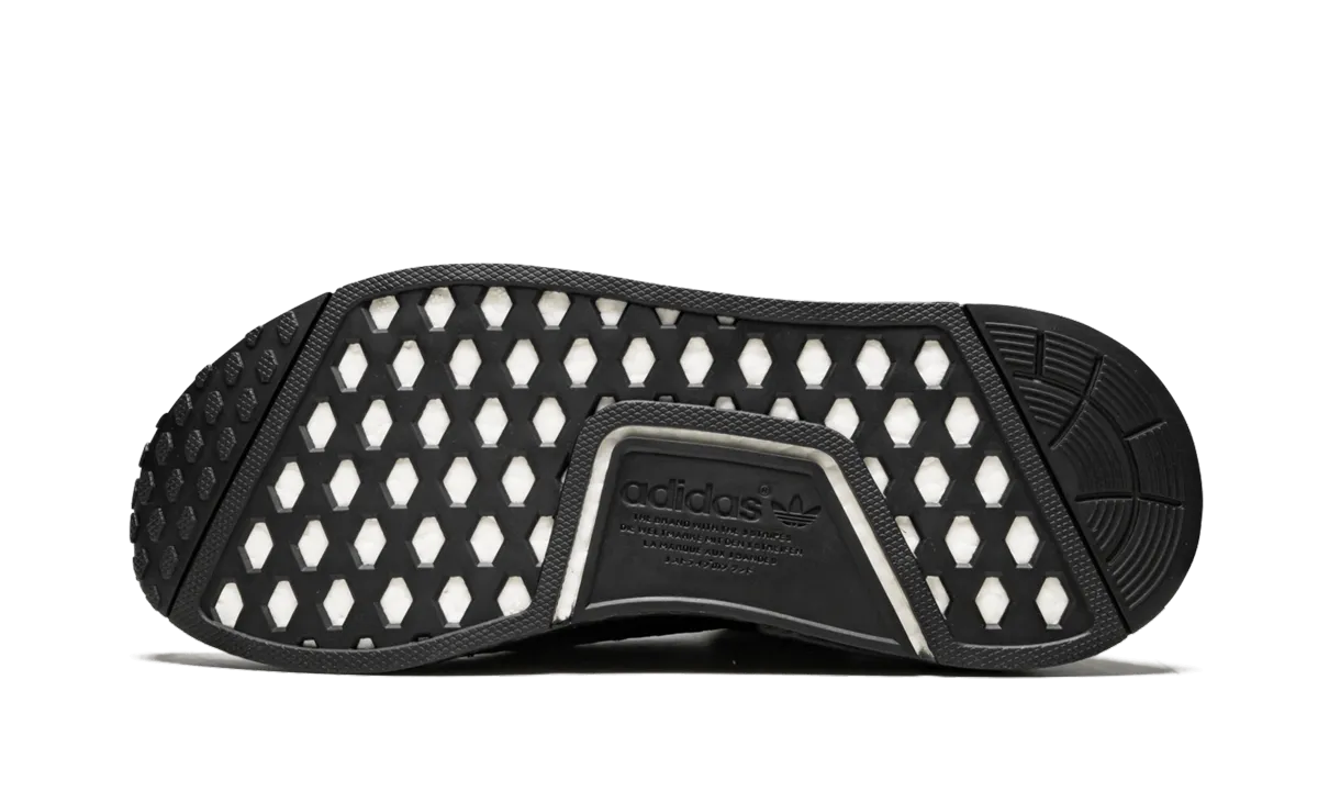 NMD_R1 PK "Japan Triple Black" Sprint Step