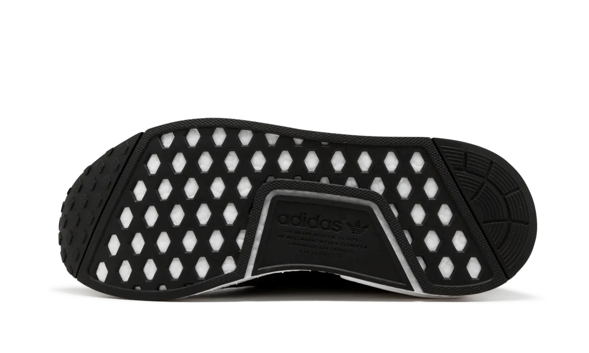NMD_R2 S.E. "A Ma Mani??re x Invincible" Easy Slip On Slow Step