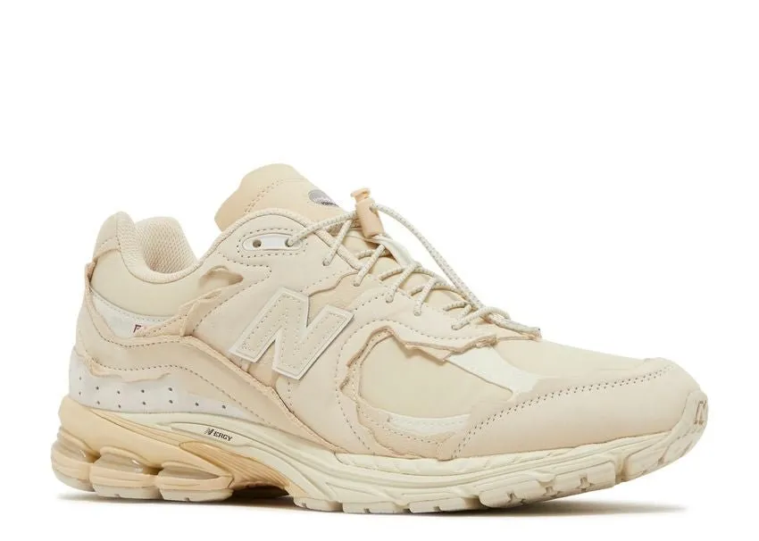 New Balance 2002R Protection Pack Sandstone Mood Match