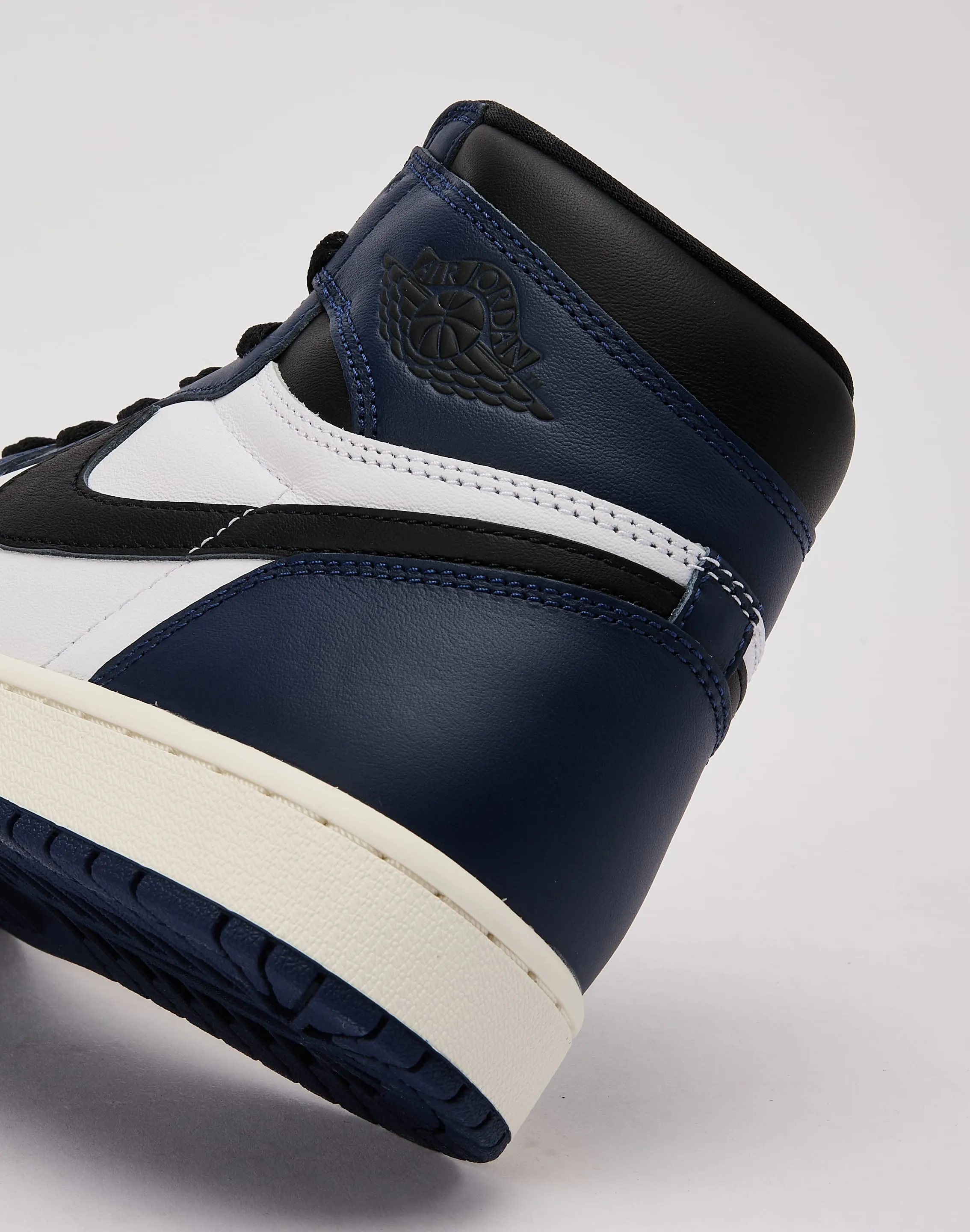 Jordan Air Jordan 1 Retro High OG 'Midnight Navy' Space Vibe