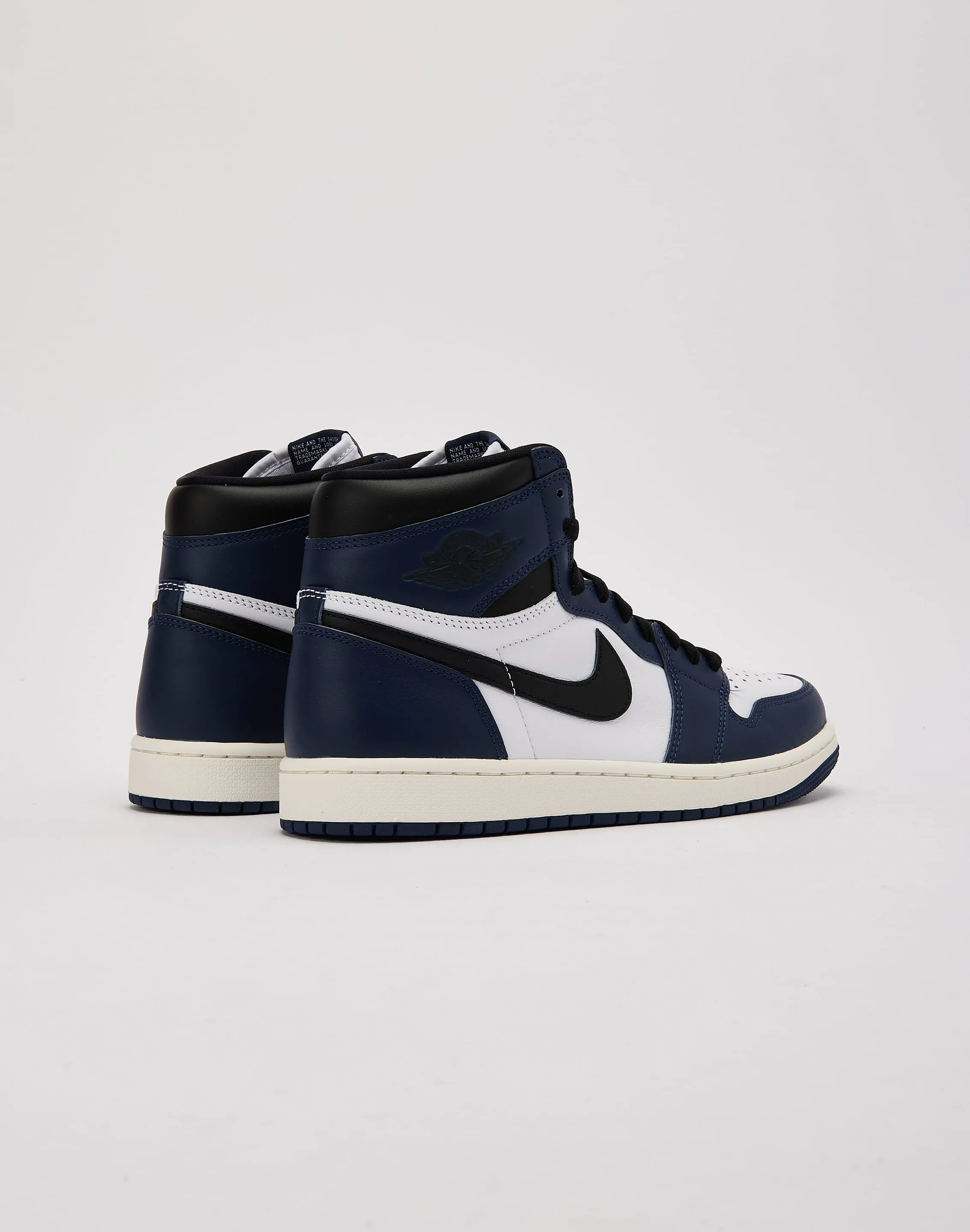 Jordan Air Jordan 1 Retro High OG 'Midnight Navy' Style Pop Deep Shade