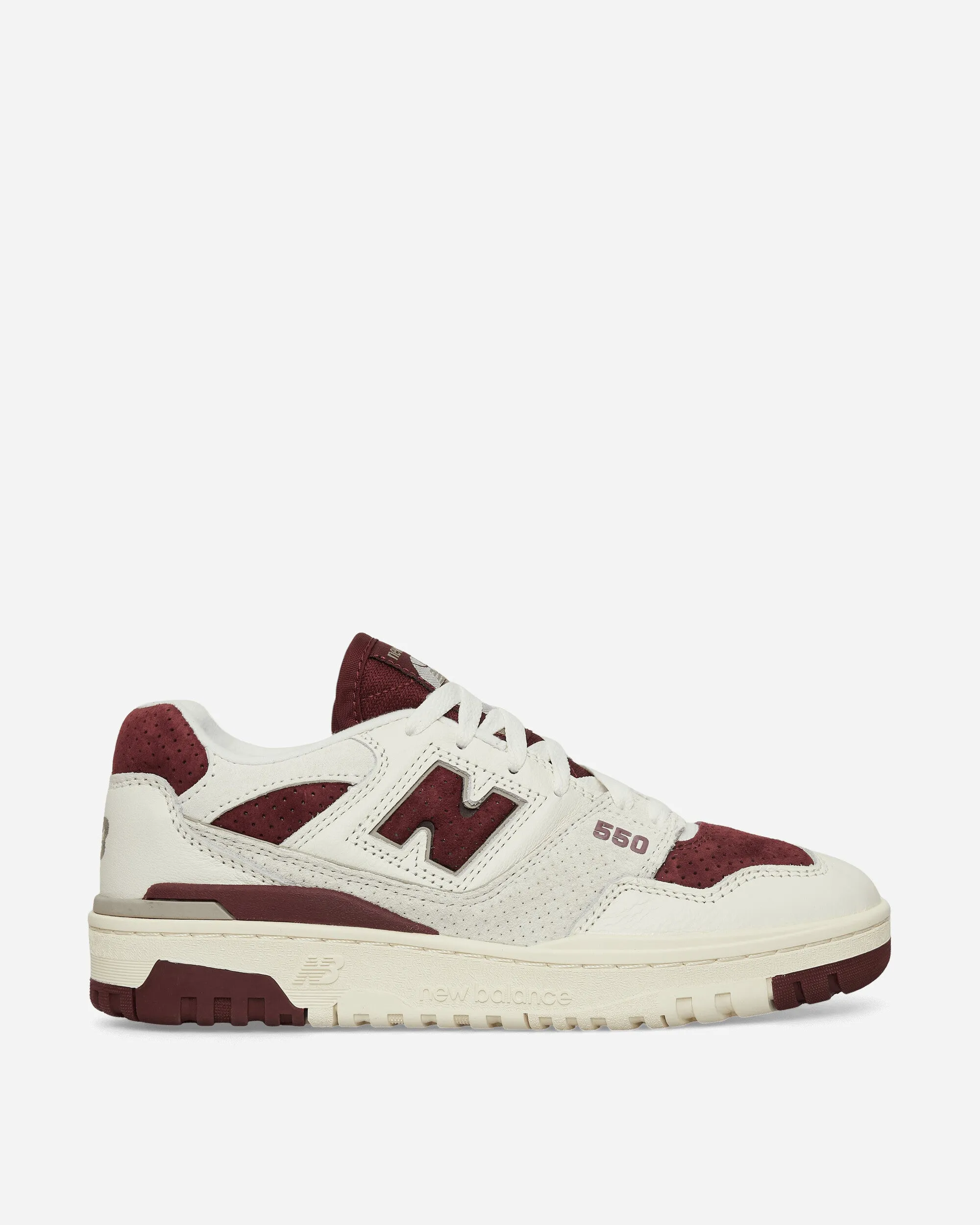 550 Sneakers Sea Salt / Classic Crimson Smart Fit