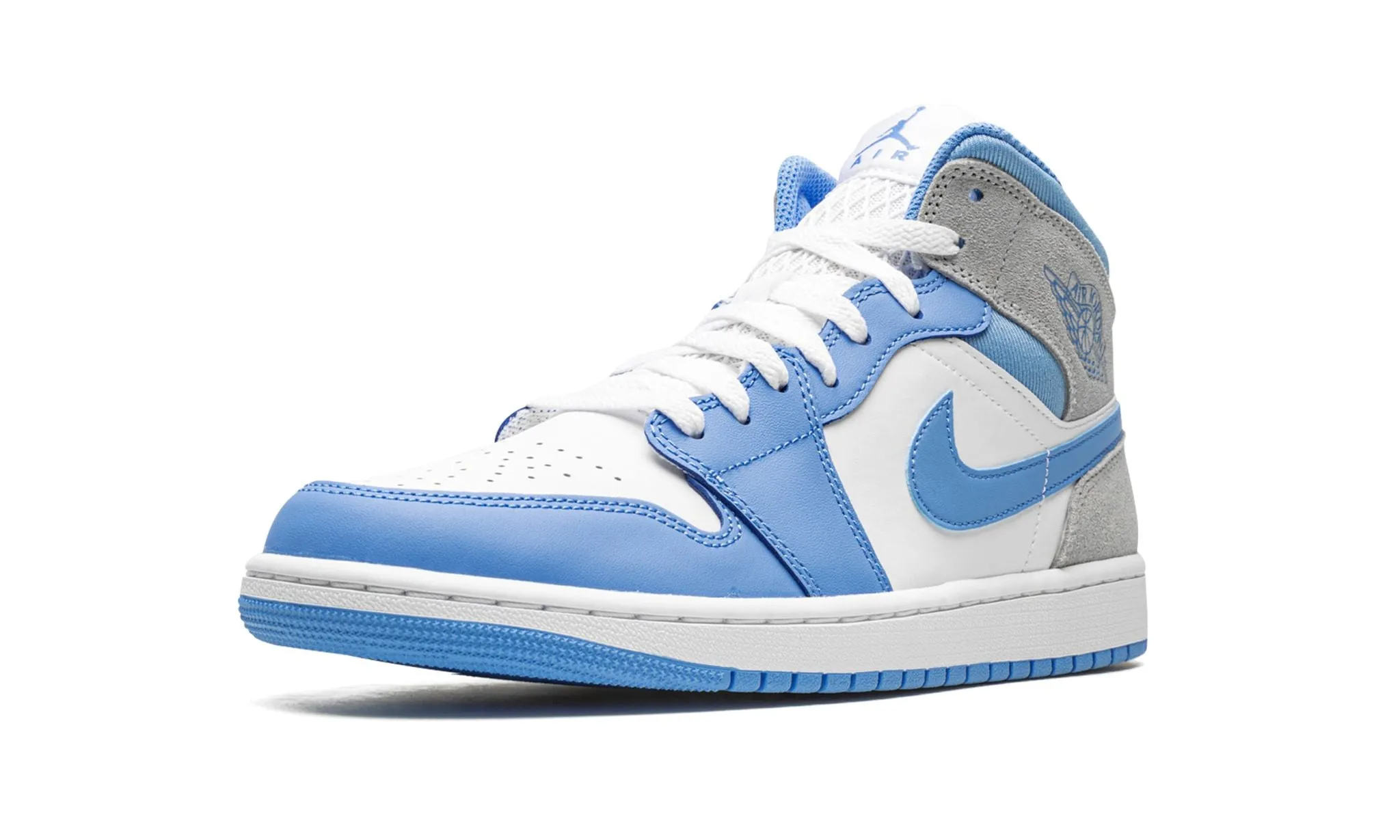 Street Motion Air Jordan 1 Mid SE University Blue Grey