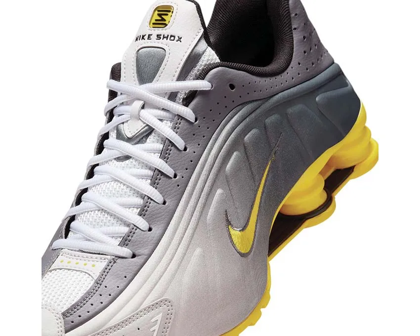 running in straight tracks shoes foot - protection running shoes Nike Shox R4 SE