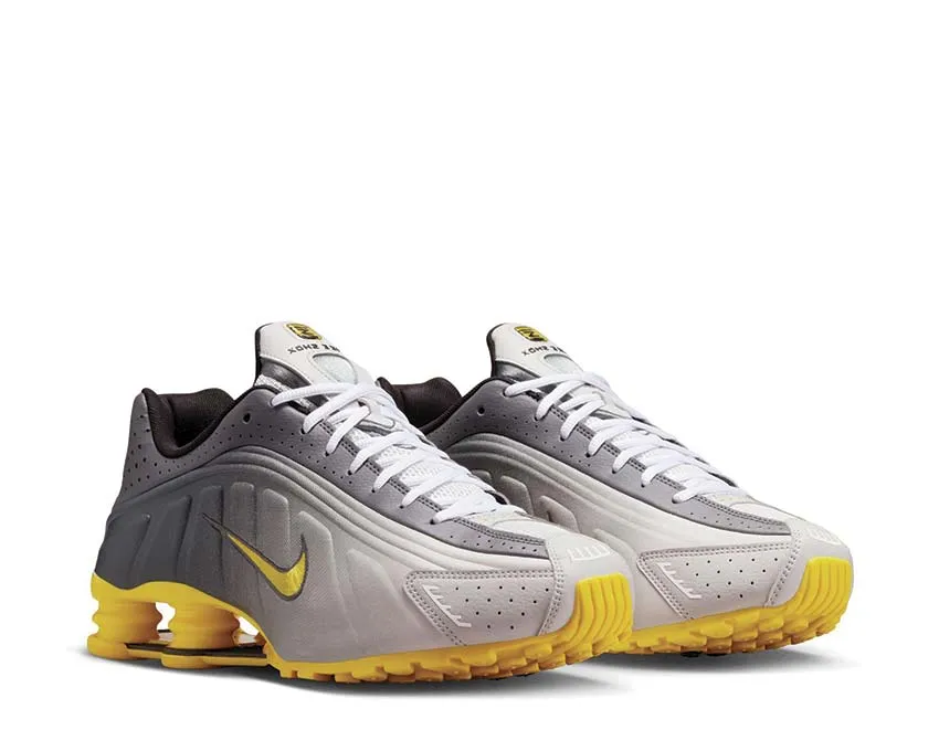 functional - training running shoes Nike Shox R4 SE