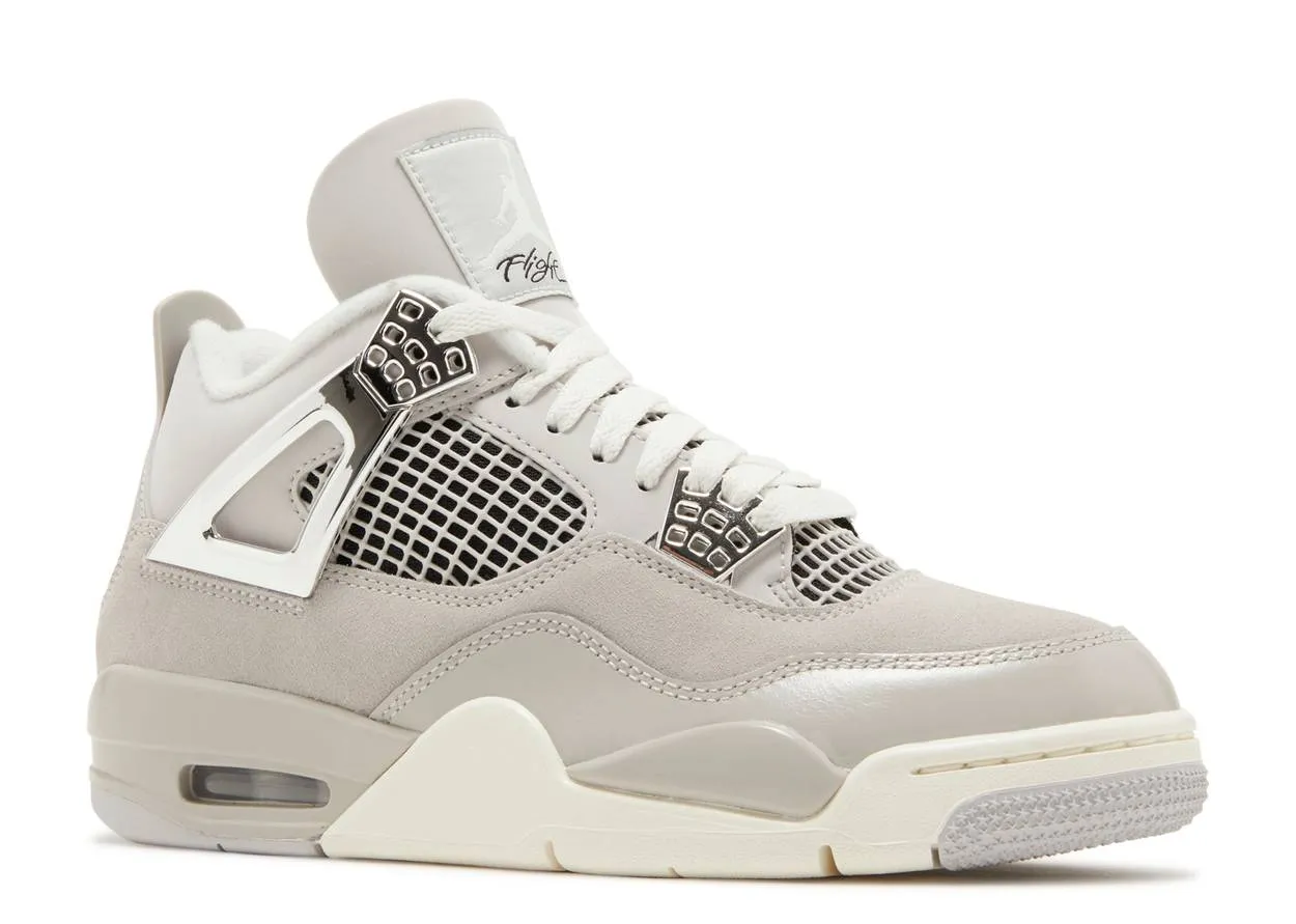 Breath Space Lightweight Build Air Jordan 4 Retro Frozen Moments