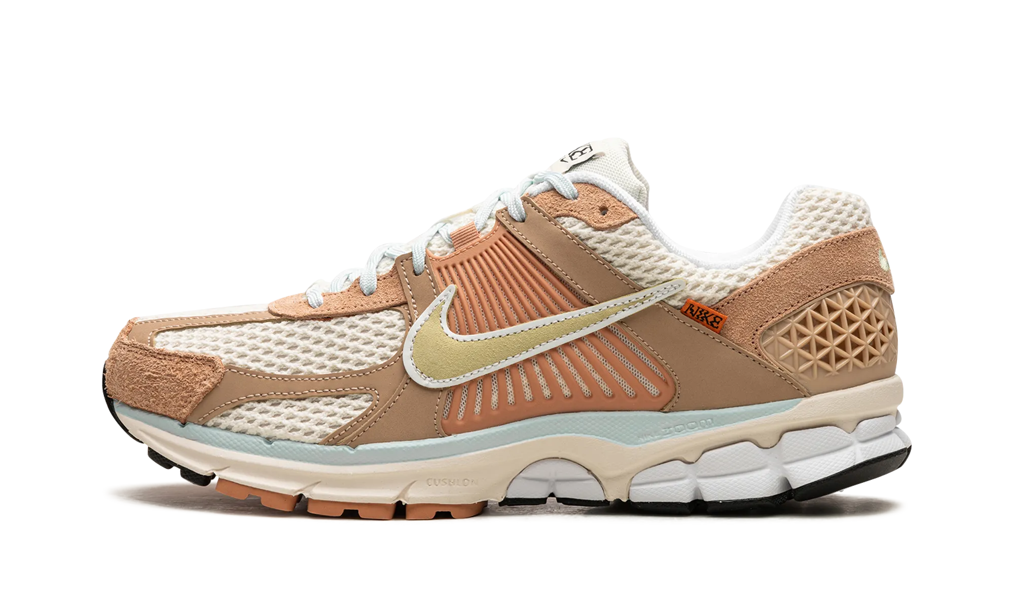 Comfort-focused design Zoom Vomero 5 "Have a Nike Day"