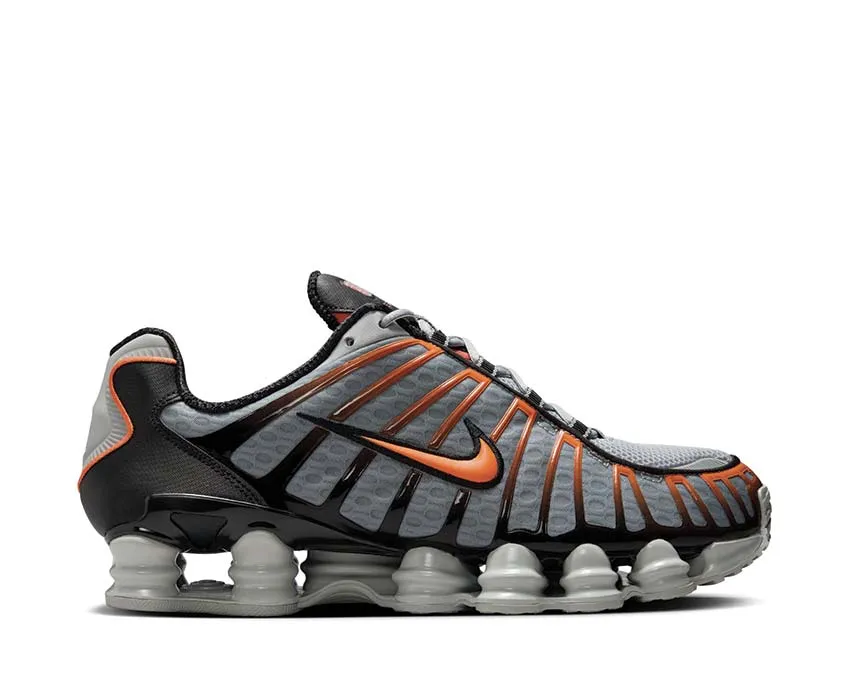 tread depth Nike Shox TL "Smoke Grey"