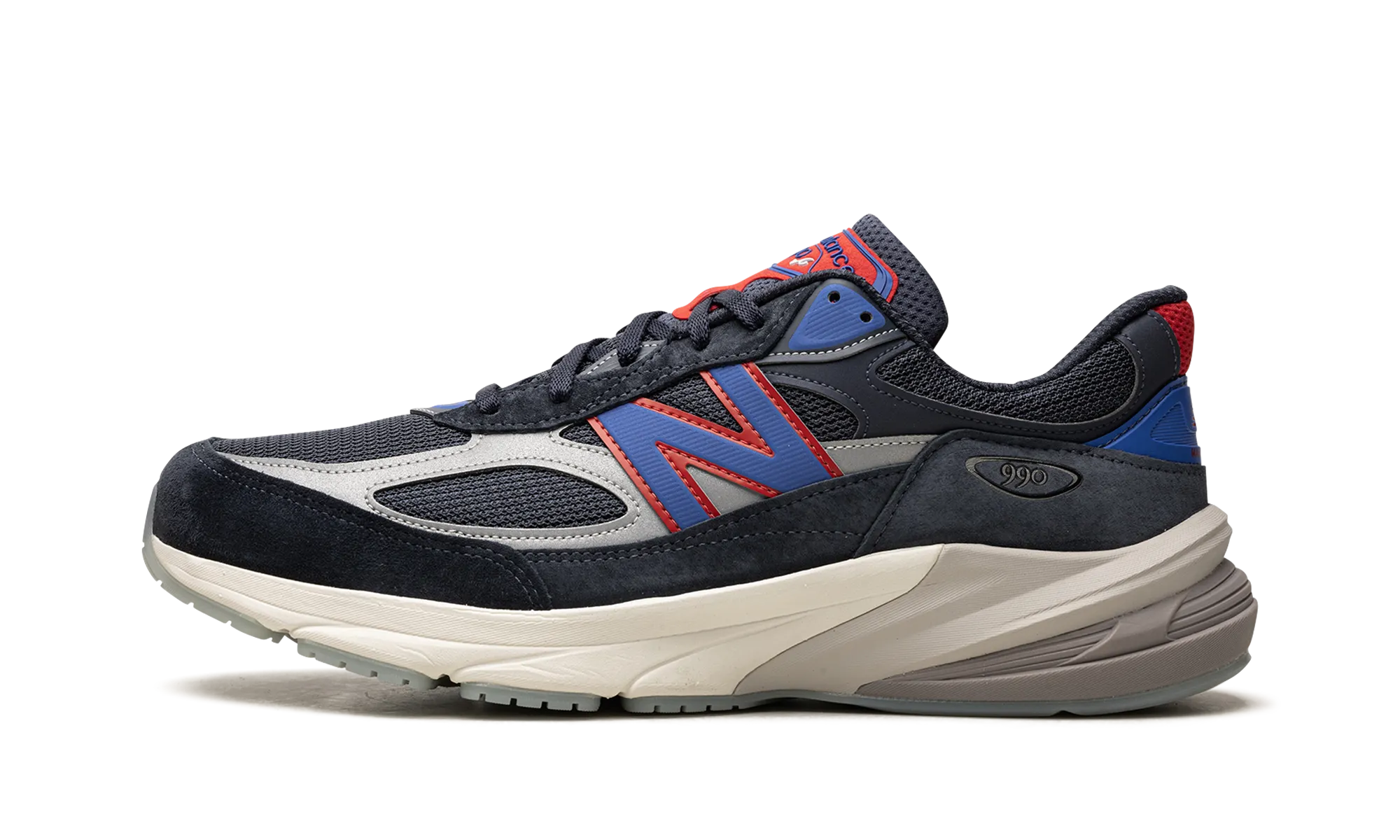 990v6 "MiUSA Ronnie Fieg Madison Square Garden Navy" Subtle Form Hiking Friendly