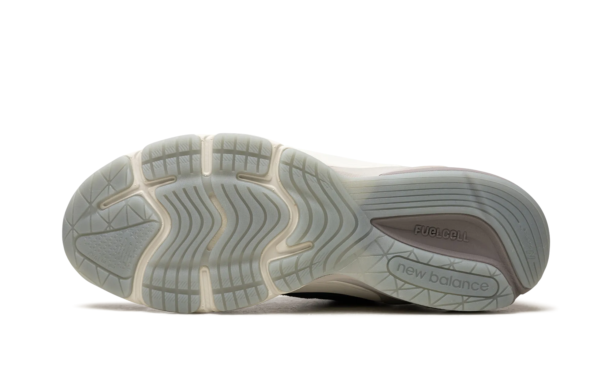 Explore Move 990v6 "MiUSA Ronnie Fieg Madison Square Garden Navy"
