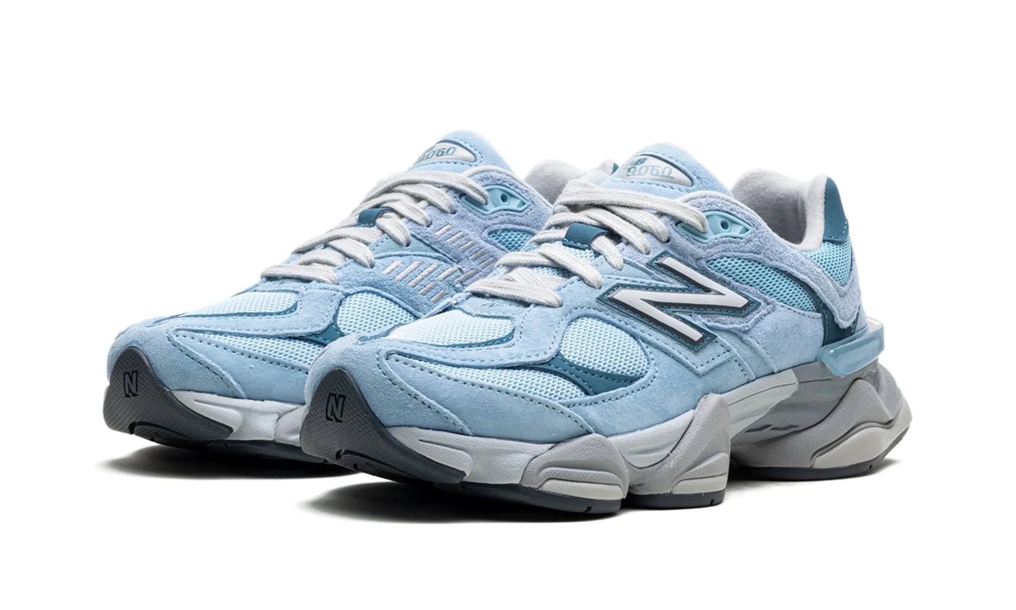 Winter Base Stable construction New Balance 9060 "Chrome Blue"
