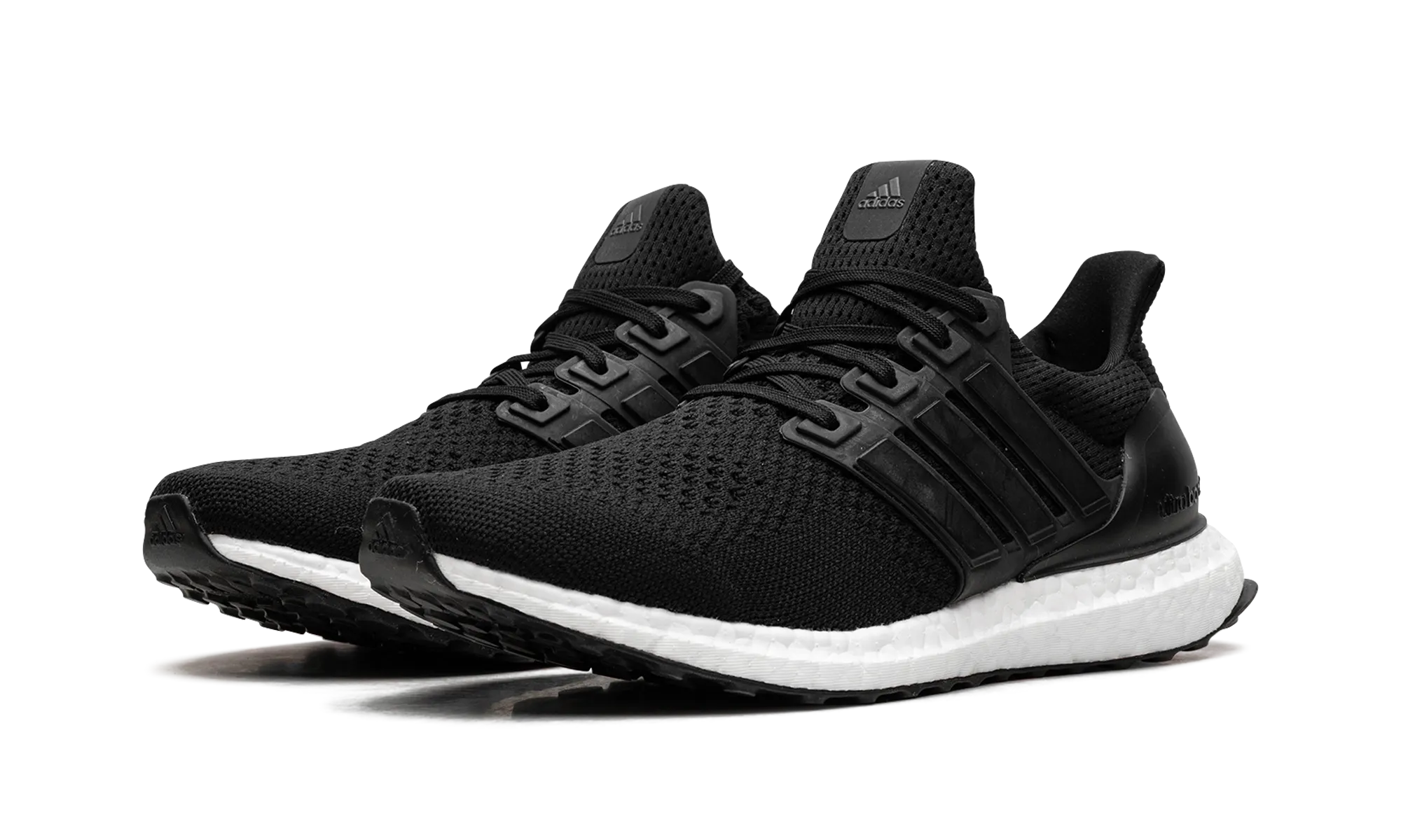 Ultraboost 1.0 Wmns "Black/White" Minimalist Outfit