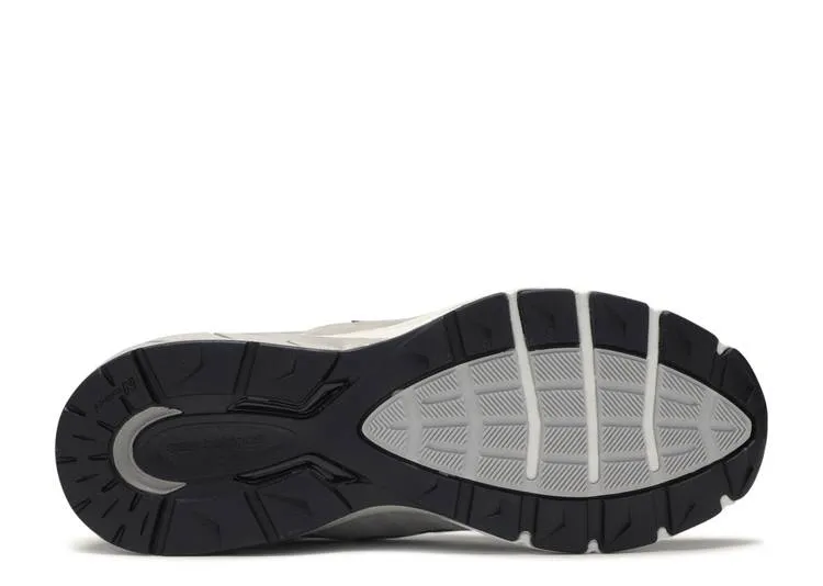 Street Explorer New Balance 990 v5 Grey