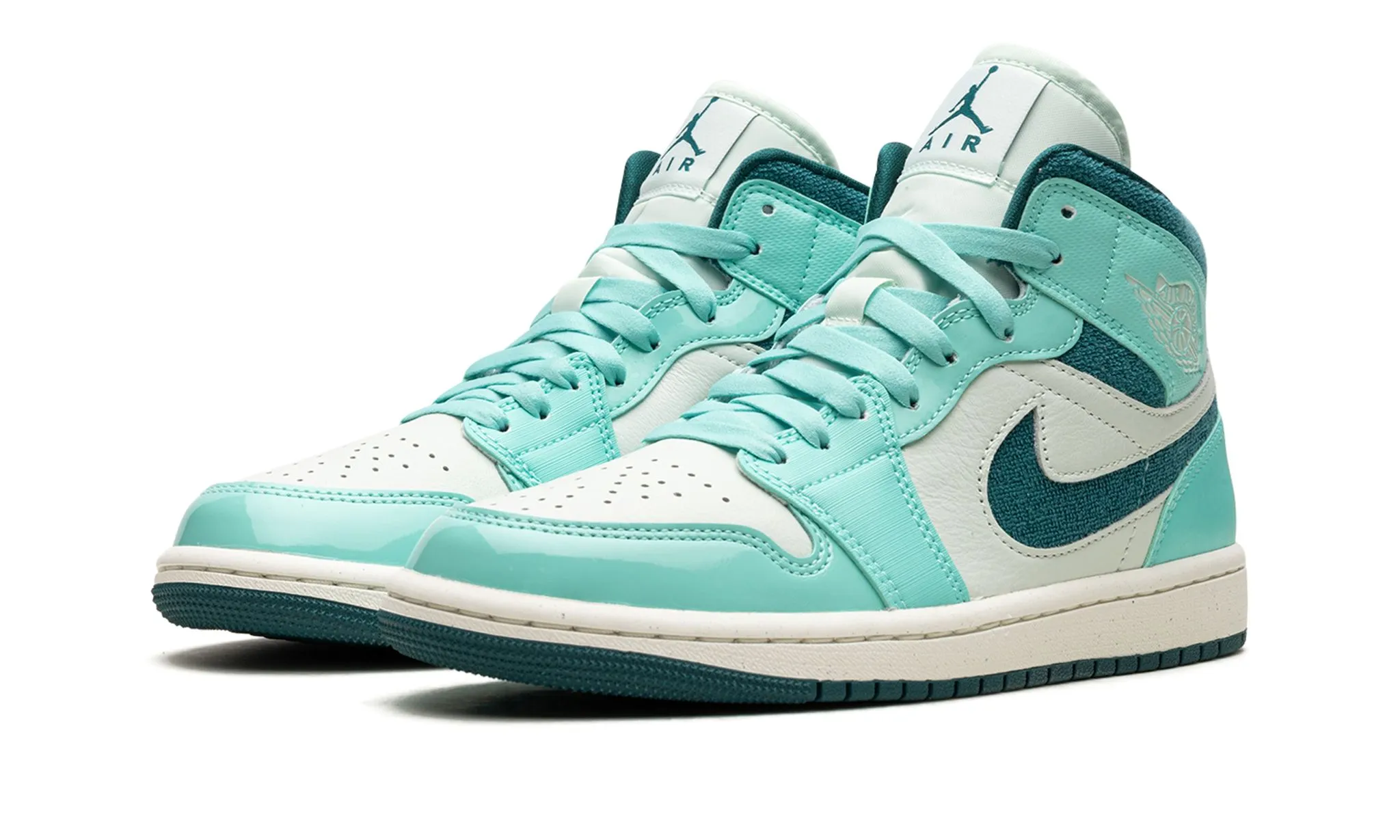 Wmns Air Jordan 1 Mid SE 'Bleached Turquoise / Sky J Teal' Cush Feel
