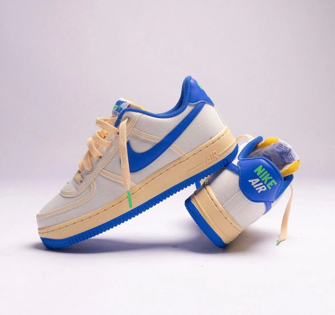 Solid Hold NIKE AIR FORCE 1 OFF WHITE BLUE