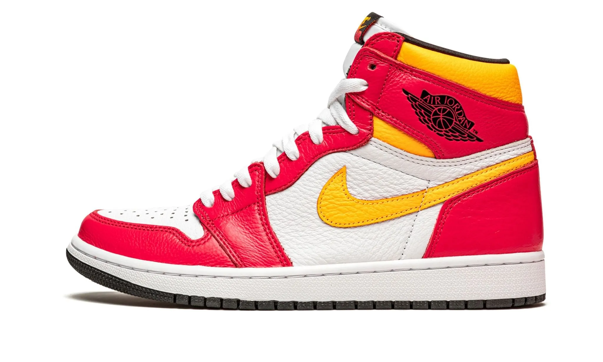 Outfit Upgrade Air Jordan 1 Retro High OG Light Fusion Red