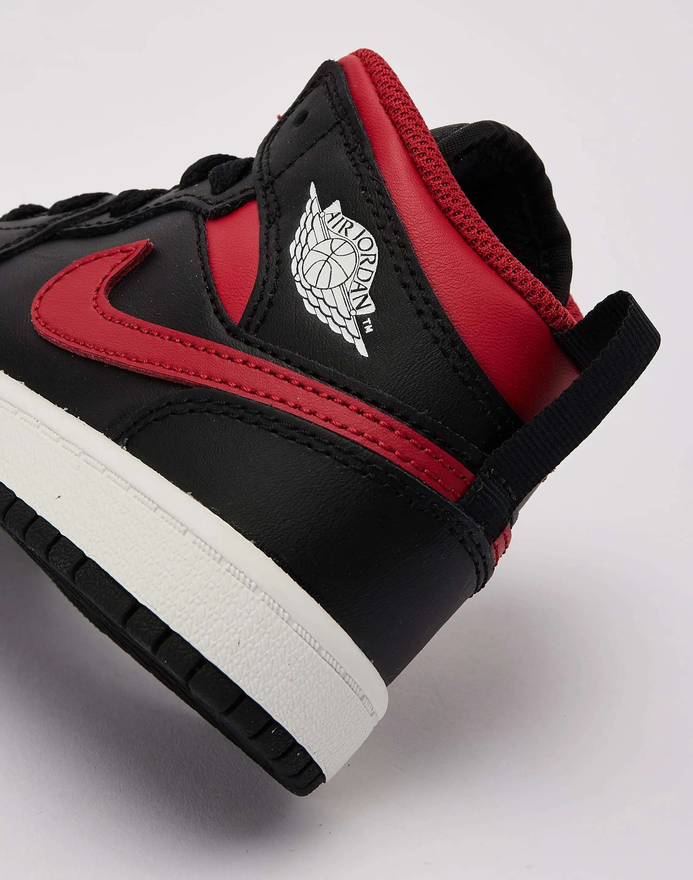 Fashionable Jordan  Air Jordan 1 Mid Pre-School