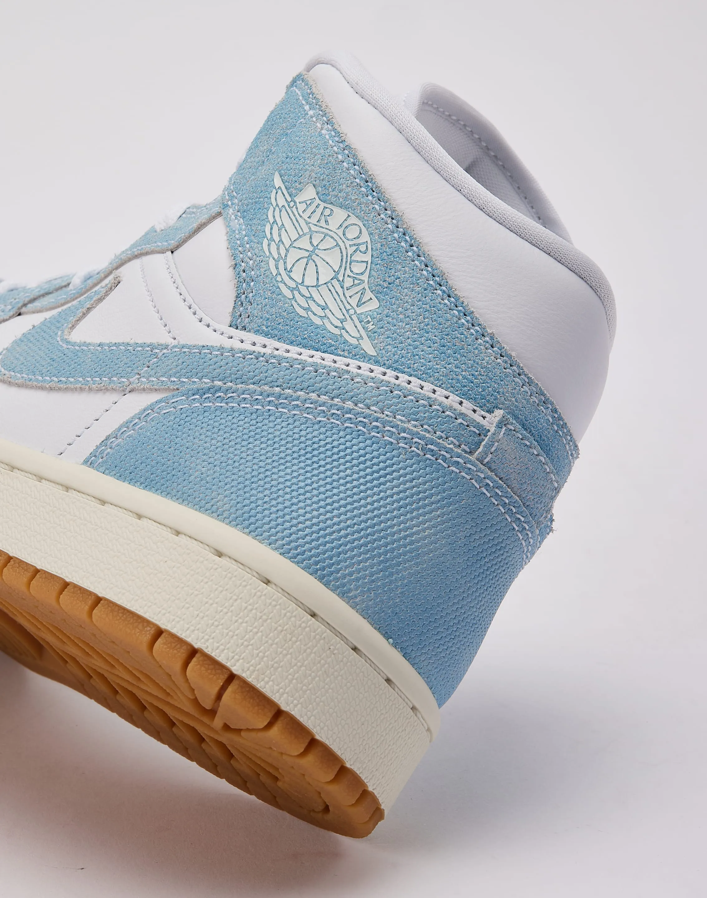 Play Mode sports Jordan Air Jordan 1 Mid SE