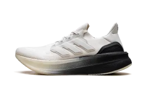 Subtle Detail Work Hike Y-3 Ultraboost 5 Price "Beige / Orbit Grey / Black"