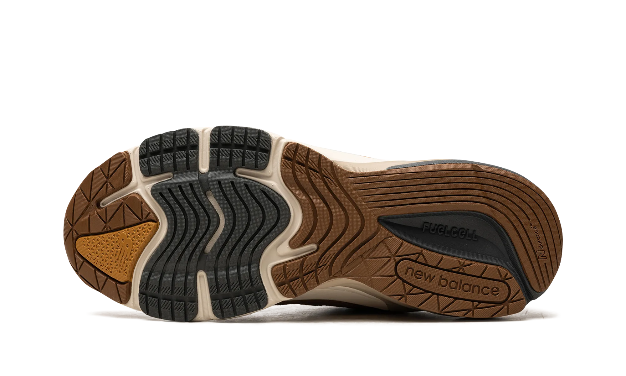 990v6 "Carhartt - Sculpture Center" Bounce Step Road Ready