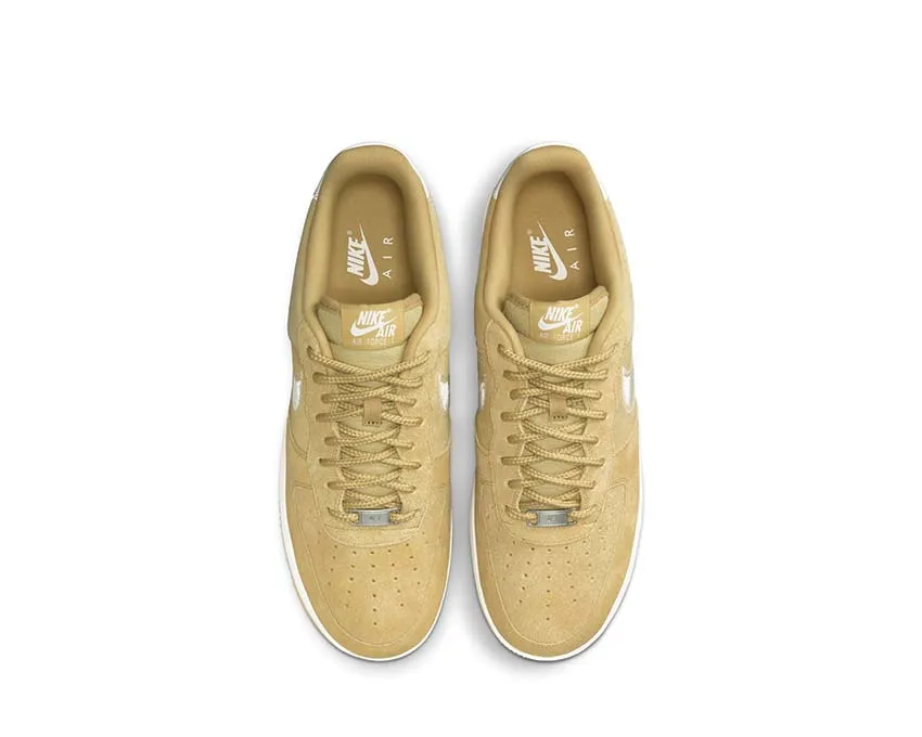 Chase Step Nike Air Force 1 '07 LV8 "Buff Gold"