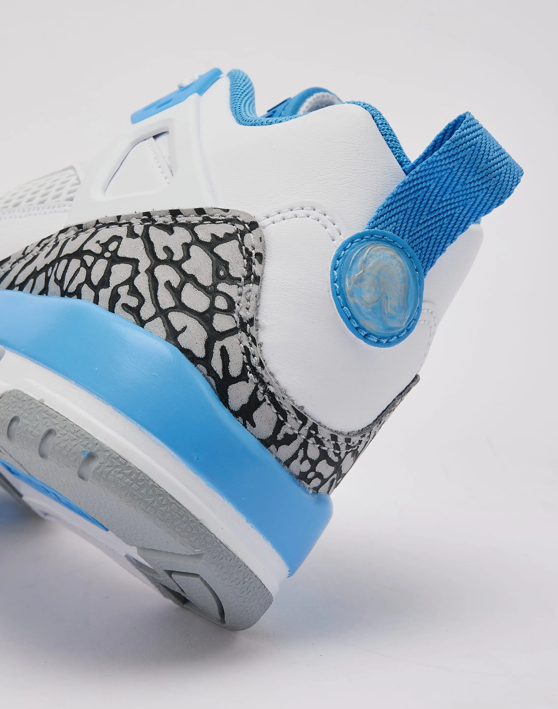 Stone Grip Jordan Spizike Low Grade-School
