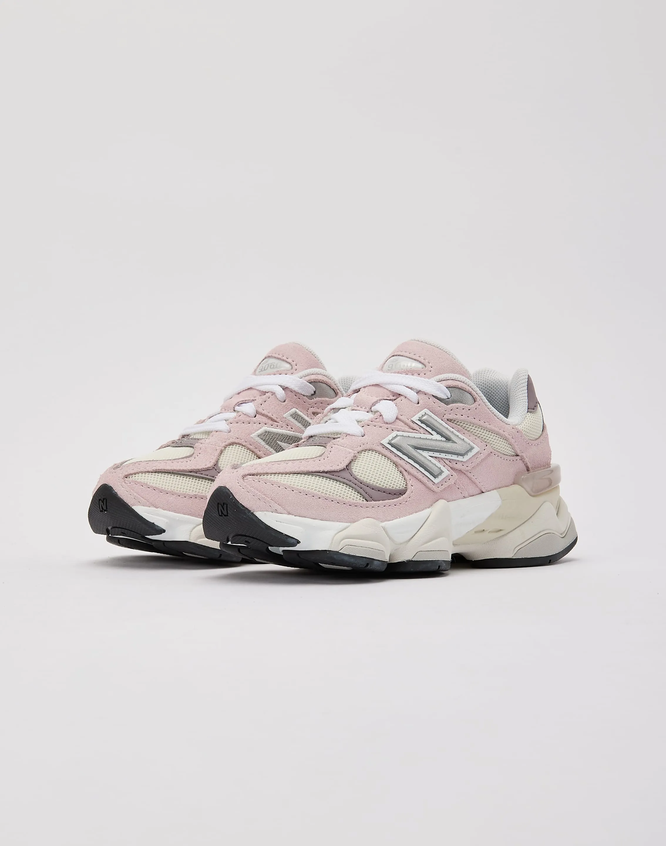Stylish Form morning jog New Balance 9060 Pre-School