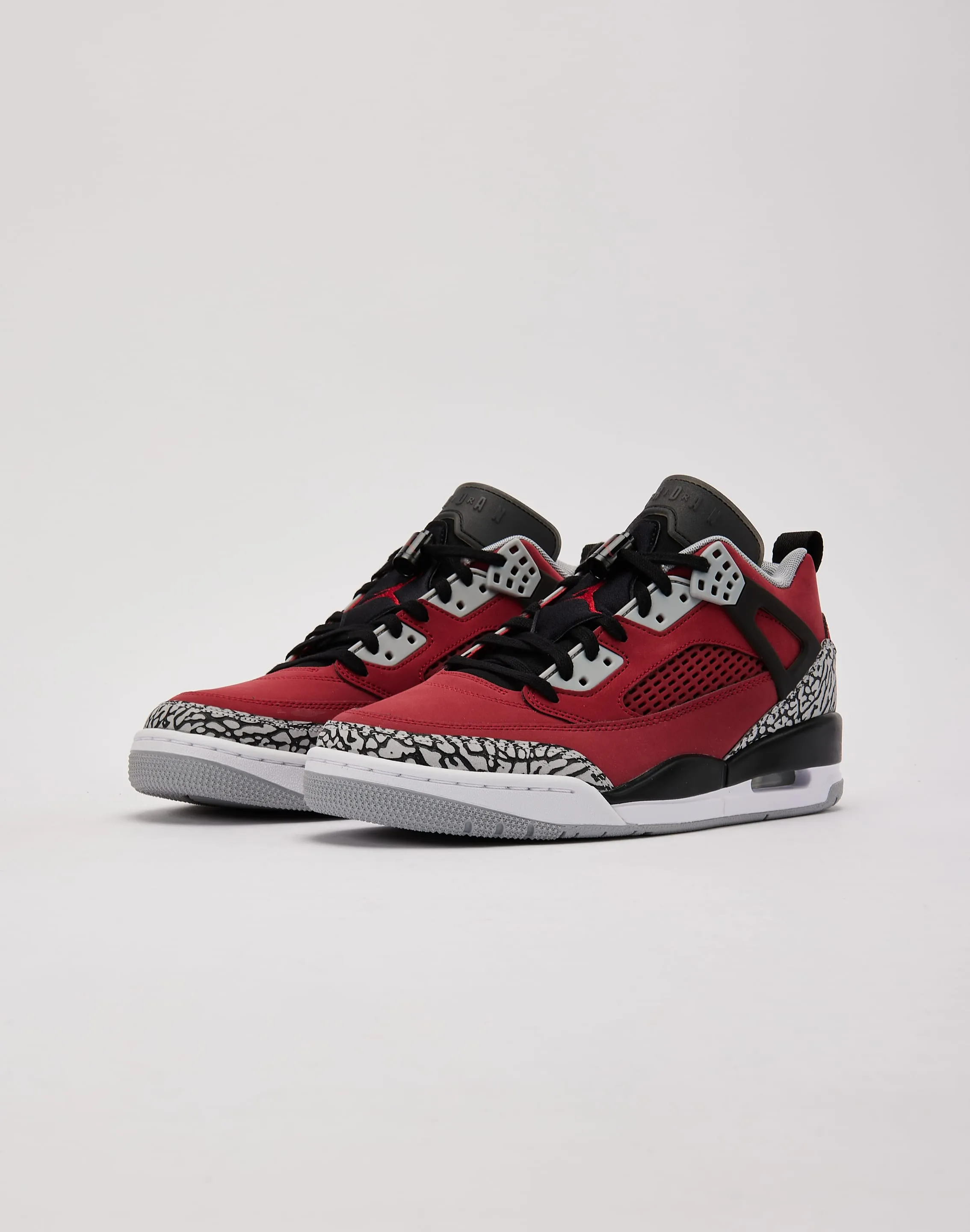 Jordan Spizike Low Pack Safe