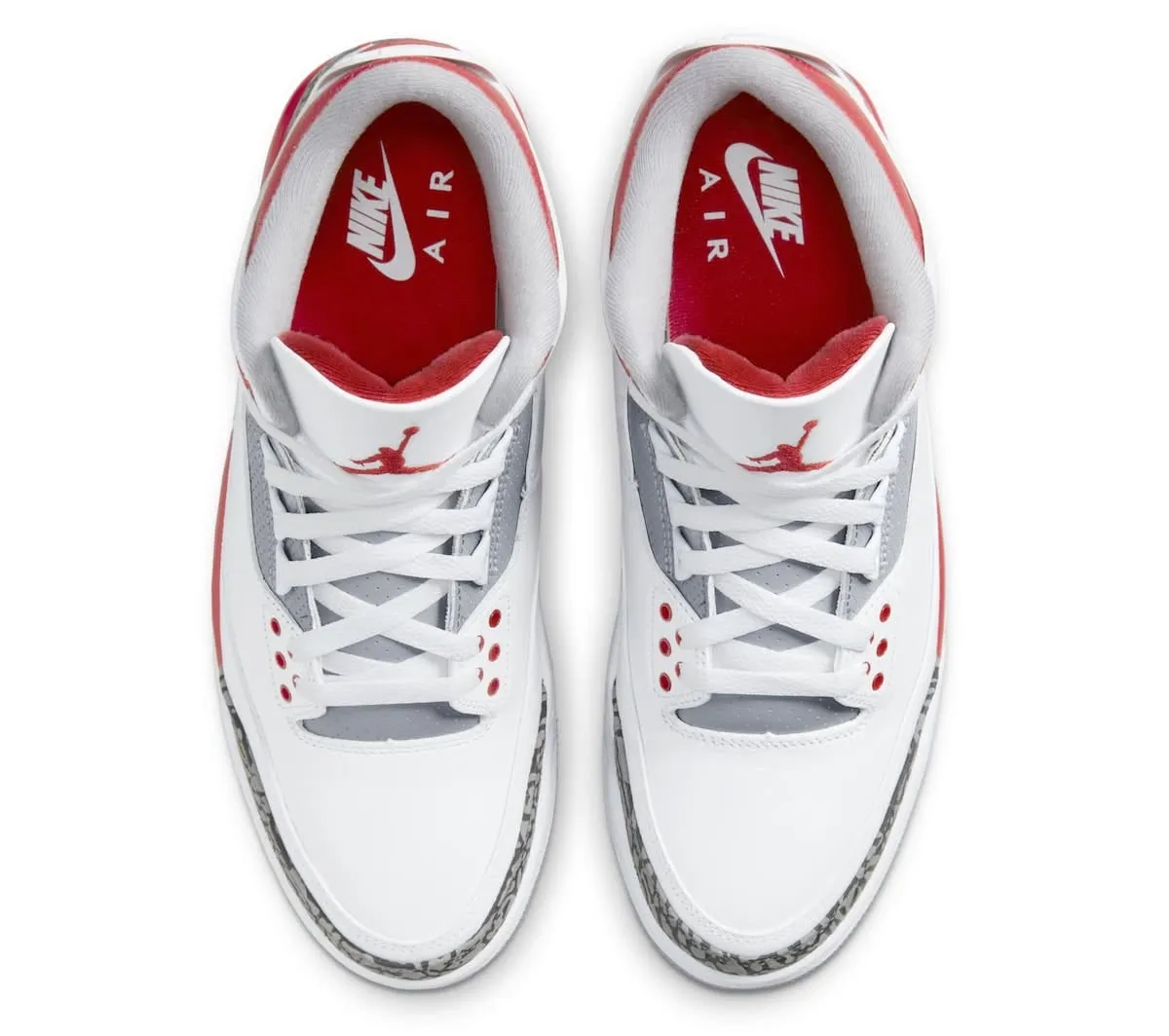 Jordan 3 Retro Fire Red (2022) Foam Footbed Simple Motion