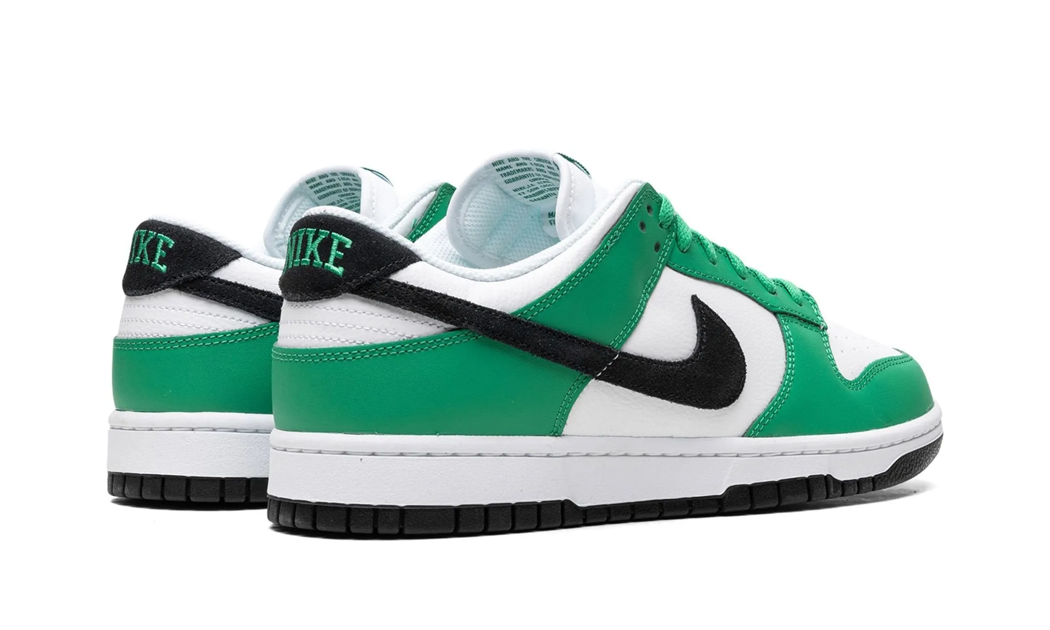 Nike Dunk Low "Celtics" Fashion-Forward Look Cool Choice