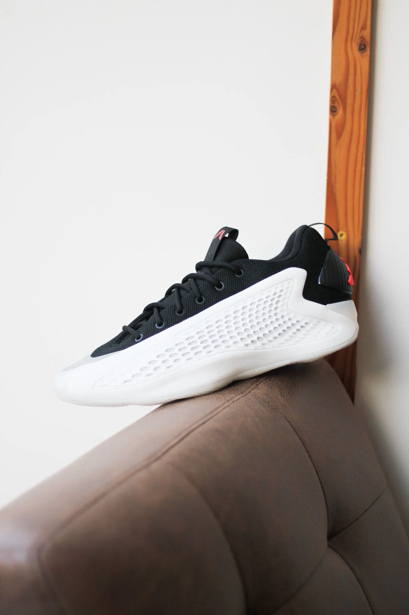 Run Free Shearling-Core AE 1 LOW "WHITE"