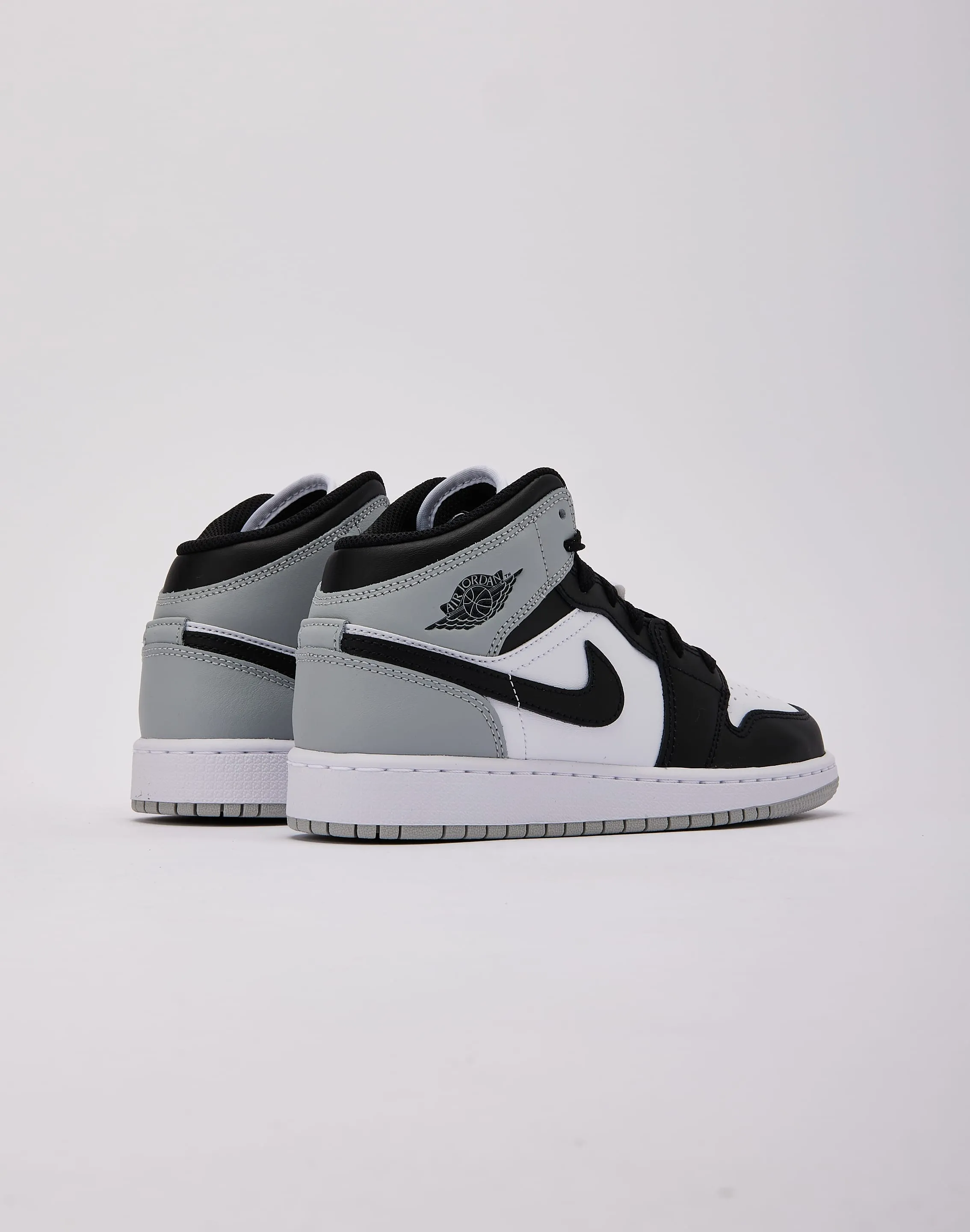 Jordan Air Jordan 1 Mid Grade-School Meta Move River Cross