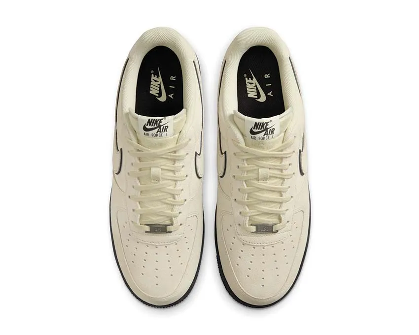 Balanced feel Urban Flexibility Nike Air Force 1 '07 "Light Khaki"