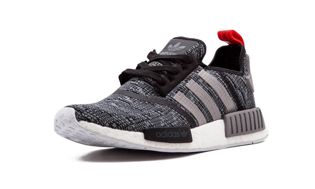 NMD_R1 Travel Walk