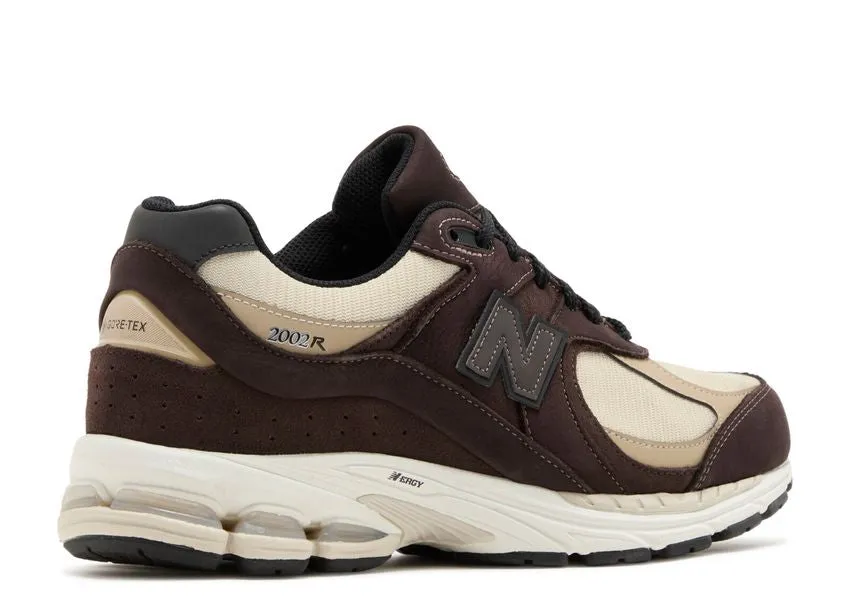 Anti Abrasion New Balance 2002R Gore-Tex Black Coffee